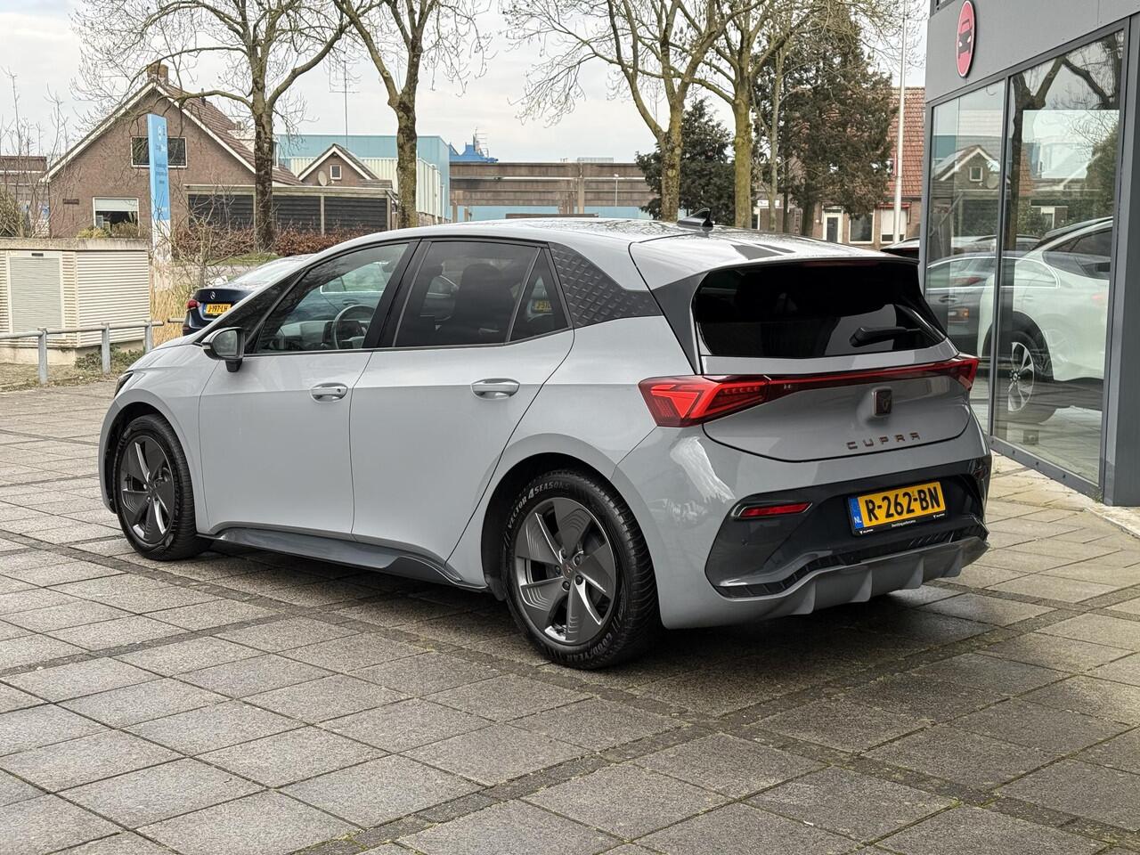 Cupra Born Aut. Essential Edition 62 kWh | SoH 91% | Navi | Apple CarPlay | ECC | PDC |