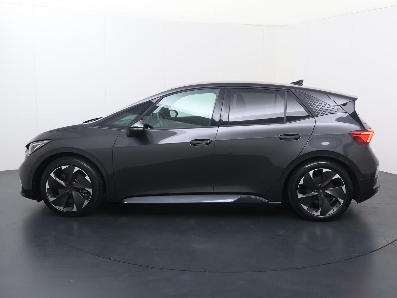 Cupra Born Adrenaline 62 kWh | 231 PK | SoH 89% | Voorstoelen verwarmd | LED verlichting | Adaptive cruise control | Apple Carplay/Android Auto |