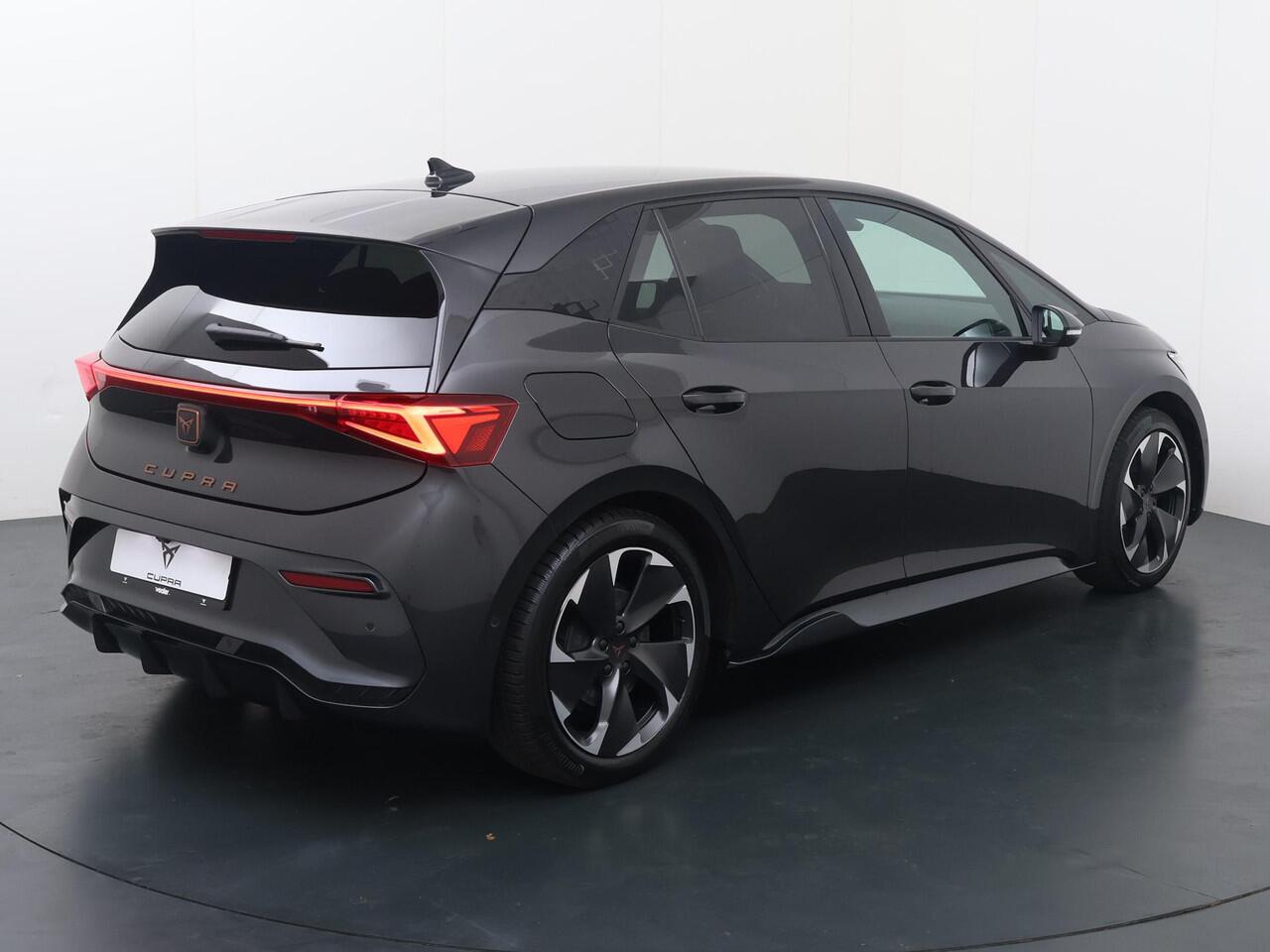 Cupra Born Adrenaline 62 kWh | 231 PK | SoH 89% | Voorstoelen verwarmd | LED verlichting | Adaptive cruise control | Apple Carplay/Android Auto |