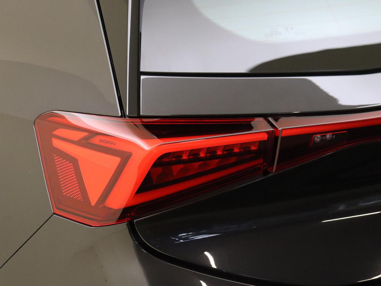 Cupra Born Business Plus 62 kWh | SOH 91% | Parkeerassistent | Keyless | Stoelverwarming | Navigatie | Elektrisch inklapbare buitenspiegels | CarPlay | Achteruitrijcamera |