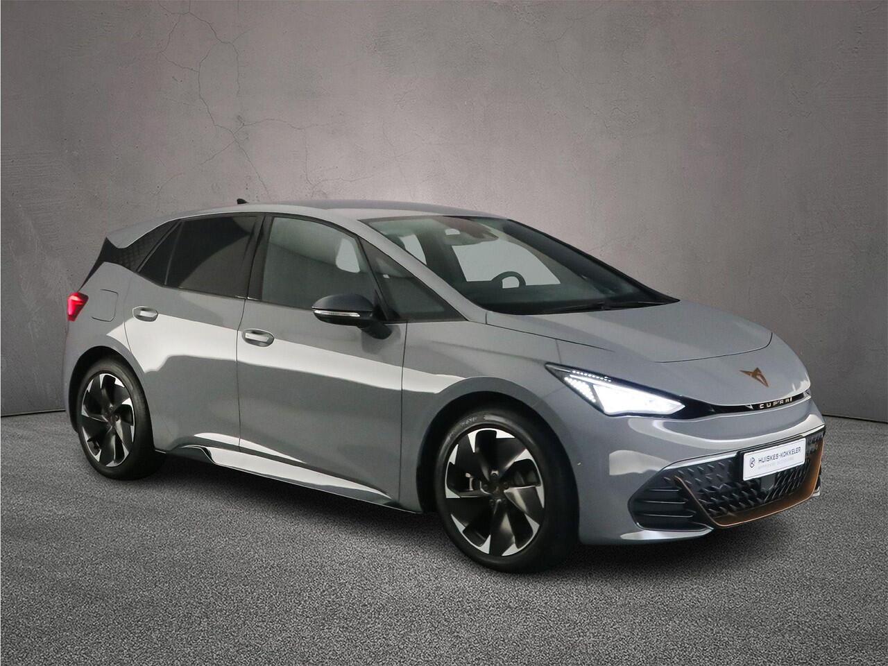 Cupra Born Business 230pk Automaat Adaptive cruise control, 360 camera, Navigatie, Achteruitrijcamera, Sennheiser audio, LED koplampen, Stoelverwarming, App connect