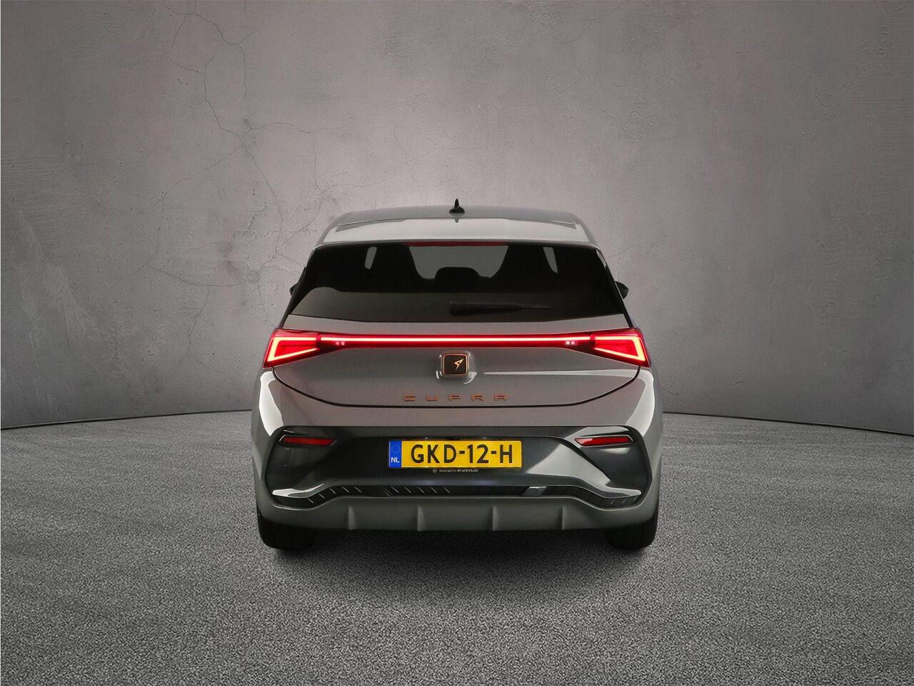 Cupra Born Business 230pk Automaat Adaptive cruise control, 360 camera, Navigatie, Achteruitrijcamera, Sennheiser audio, LED koplampen, Stoelverwarming, App connect