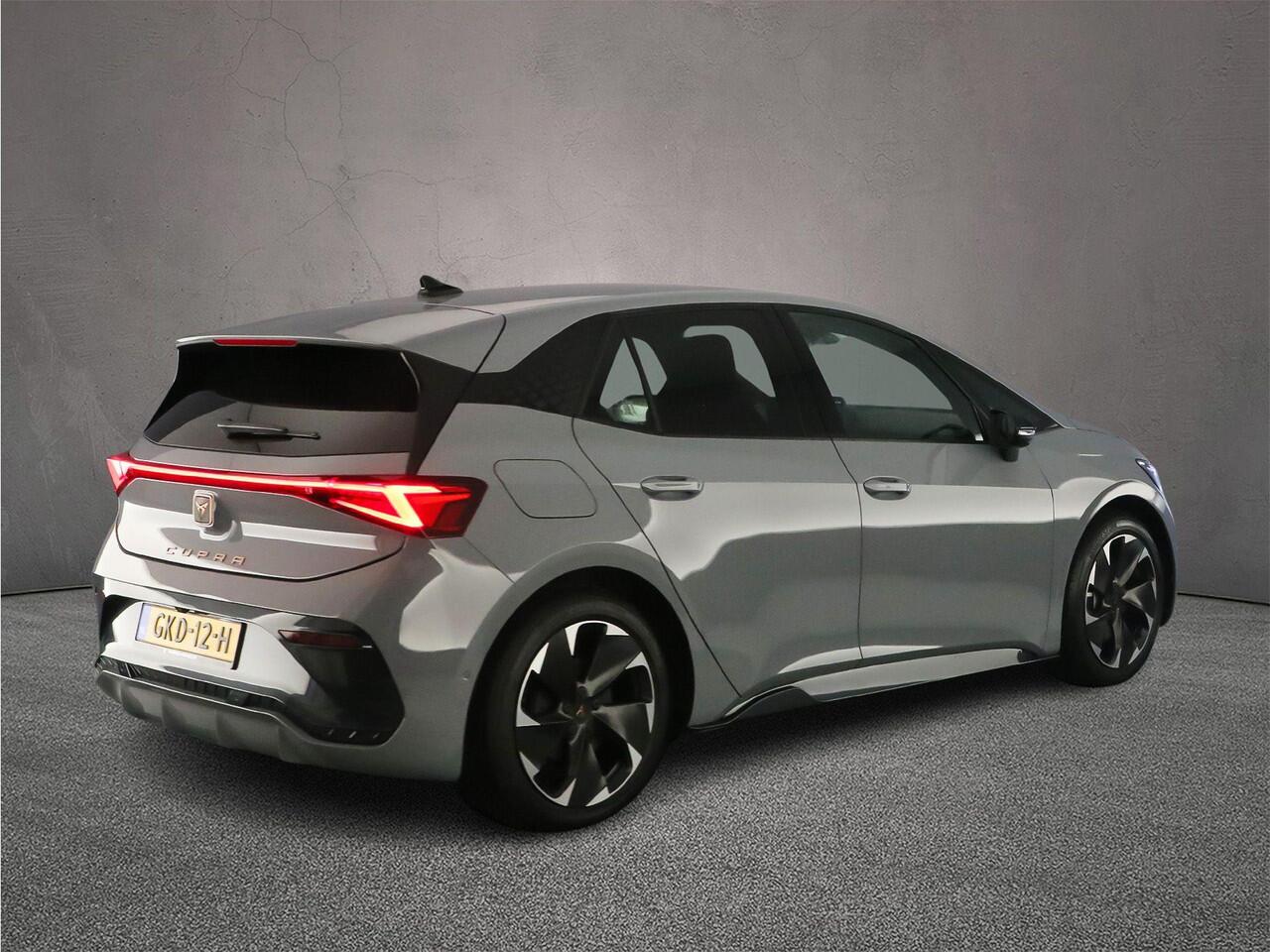 Cupra Born Business 230pk Automaat Adaptive cruise control, 360 camera, Navigatie, Achteruitrijcamera, Sennheiser audio, LED koplampen, Stoelverwarming, App connect