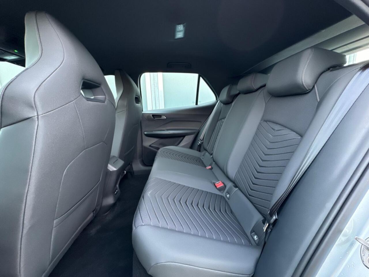 Cupra Born Essential Limited 63kWh / 231pk