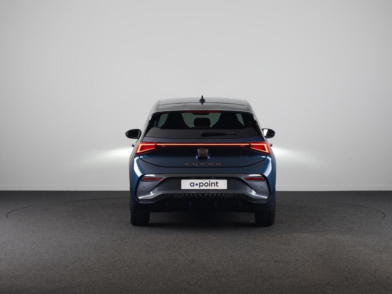 Cupra Born Business Limited 63 kWh 231PK | 19 Inch | Speciale kleur | Achteruitrijcamera | Stoelverwarming | Adaptieve Cruise Control |