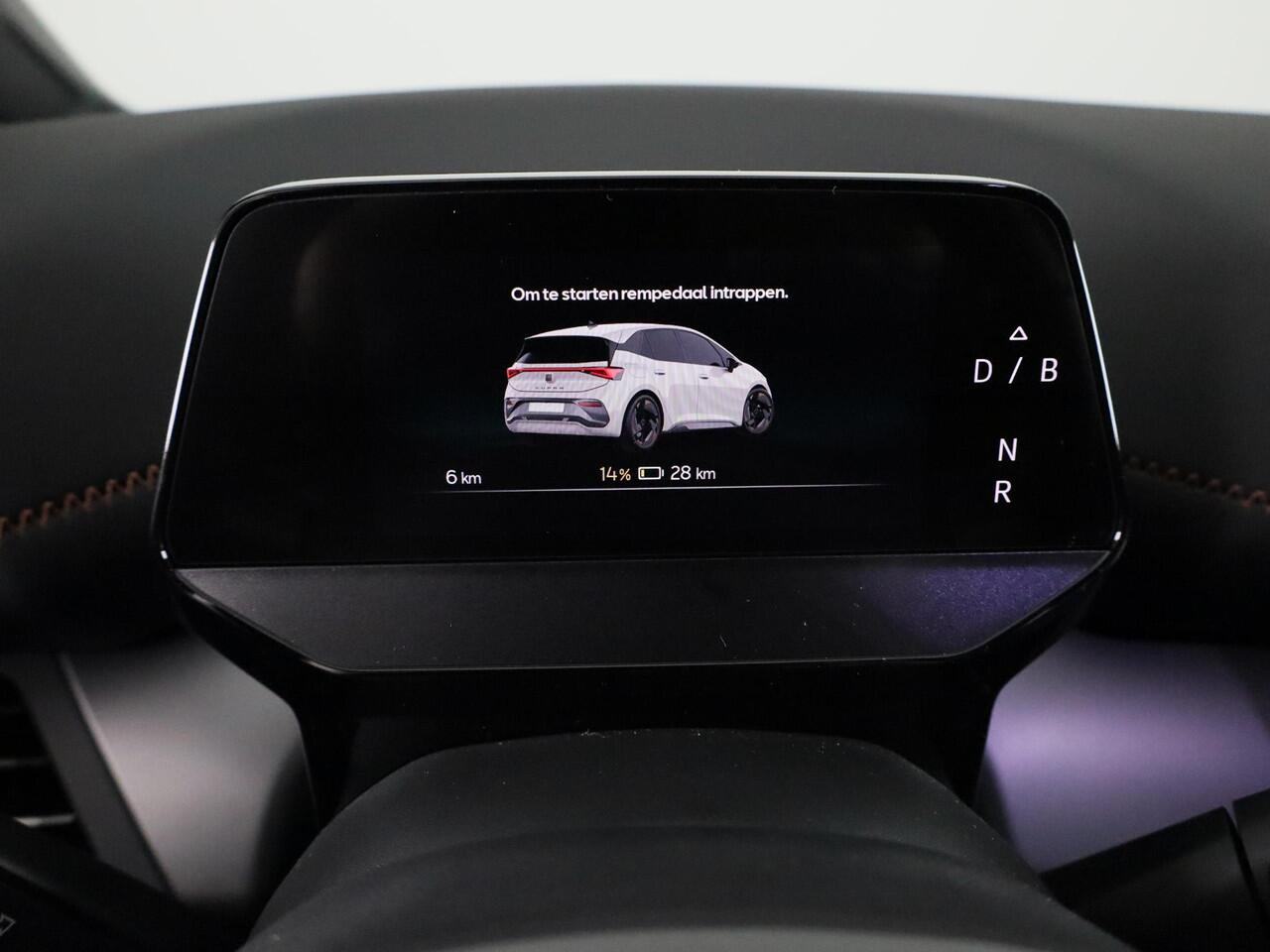 Cupra Born Business Limited 63 kWh 231PK | 19 Inch | Speciale kleur | Achteruitrijcamera | Stoelverwarming | Adaptieve Cruise Control |