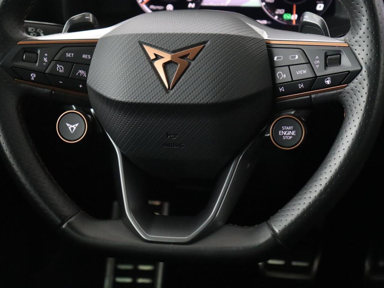 Cupra Formentor 2.0 TSI 4DRIVE | 310pk | Trekhaak | Stoelverwarming | Camera | Adaptive cruise | 19'' | Sfeerverlichting | Keyless | Full LED | Sportstoelen | Stuurverwarming | DAB