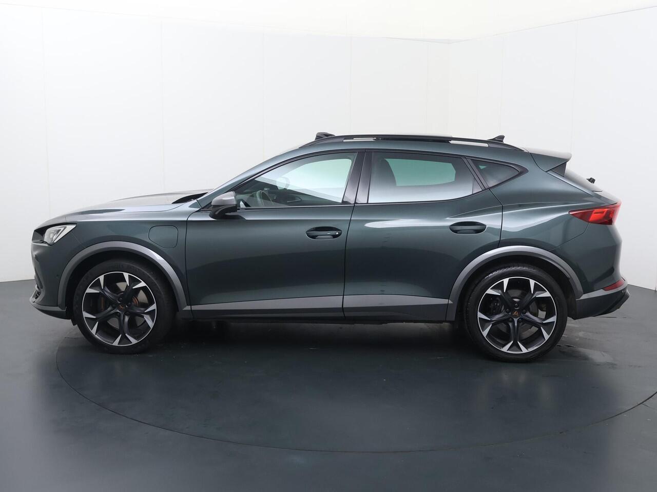 Cupra Formentor 1.4 e-Hybrid VZ Performance | 245 PK | SoH 94% | Panoramadak | Stoelverwarming | Elek. achterklep |