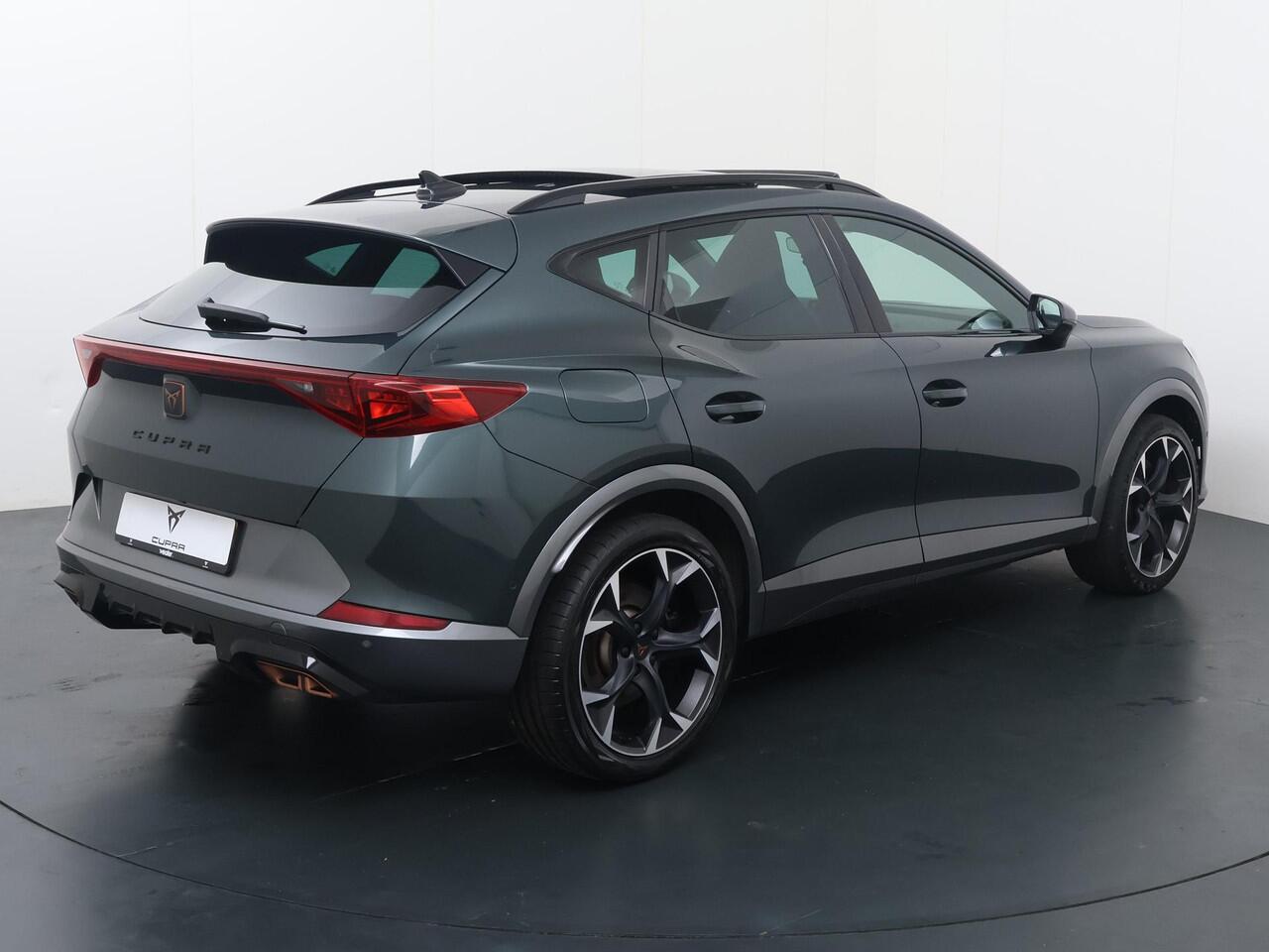 Cupra Formentor 1.4 e-Hybrid VZ Performance | 245 PK | SoH 94% | Panoramadak | Stoelverwarming | Elek. achterklep |