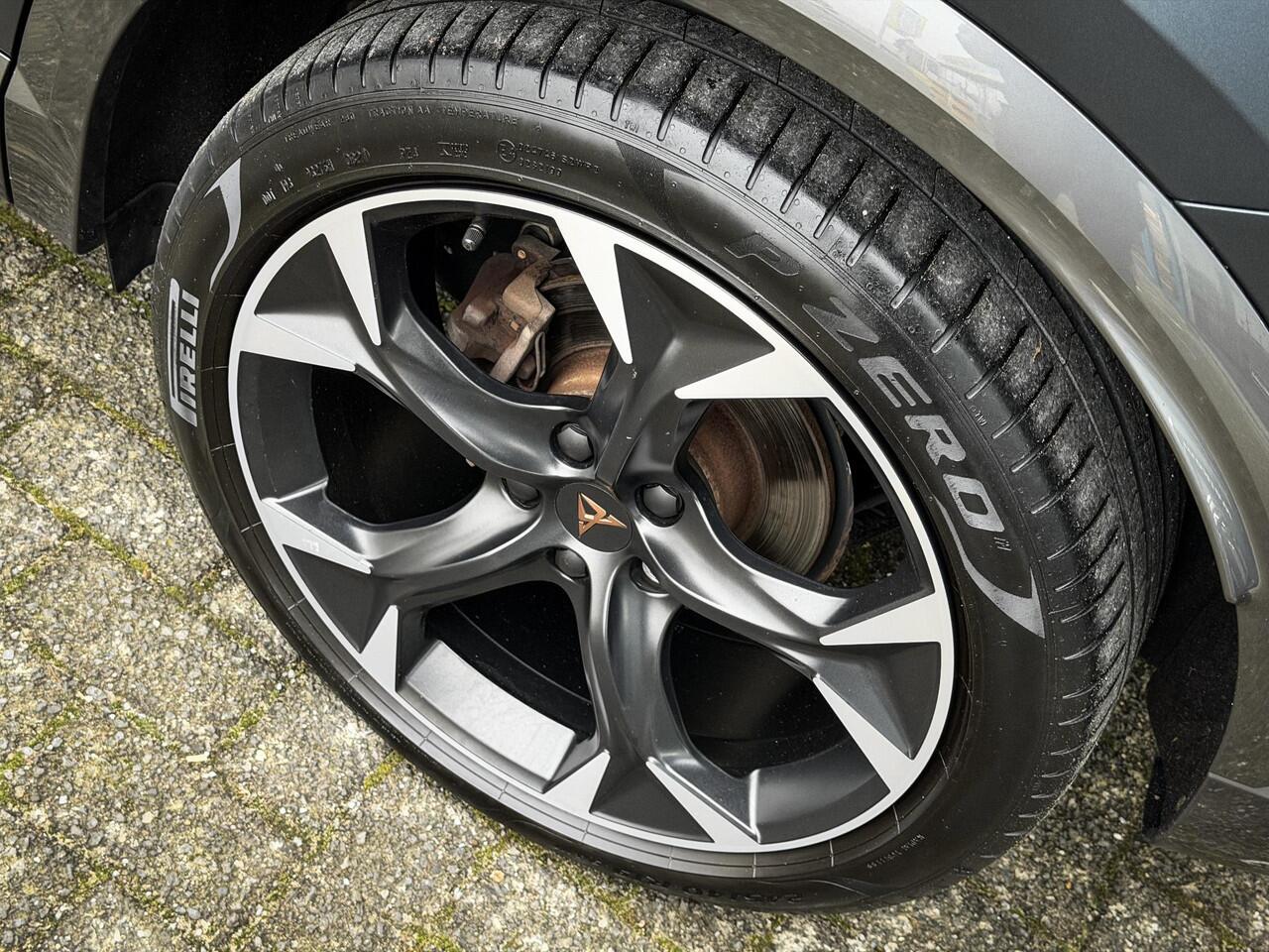 Cupra Formentor 1.4 e-Hybrid Performance Mat|Stuurverwarming|CarPlay