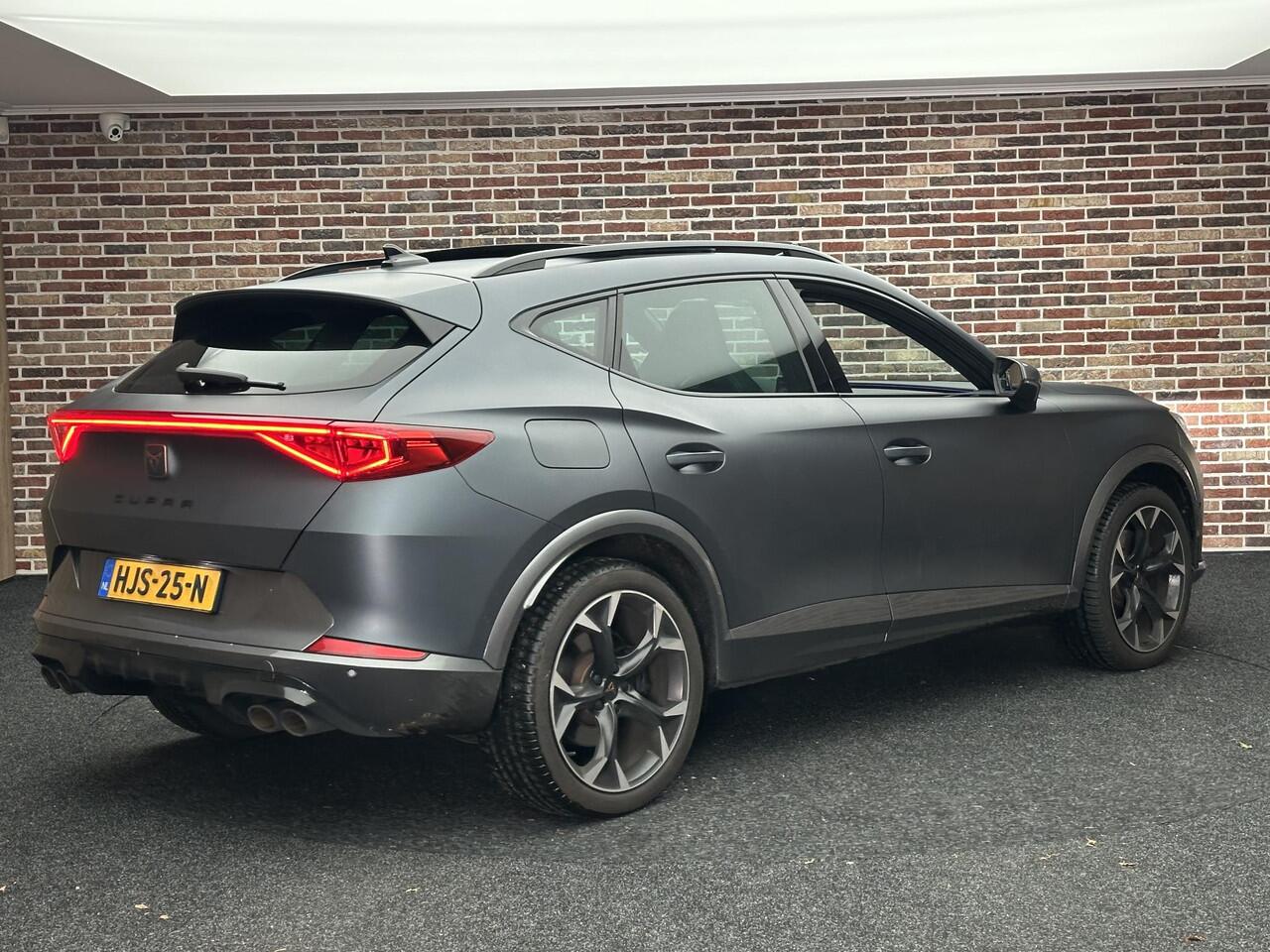 Cupra Formentor 2.0 TSI 4DRIVE Matt Panorama Virtual Memory Beats audio