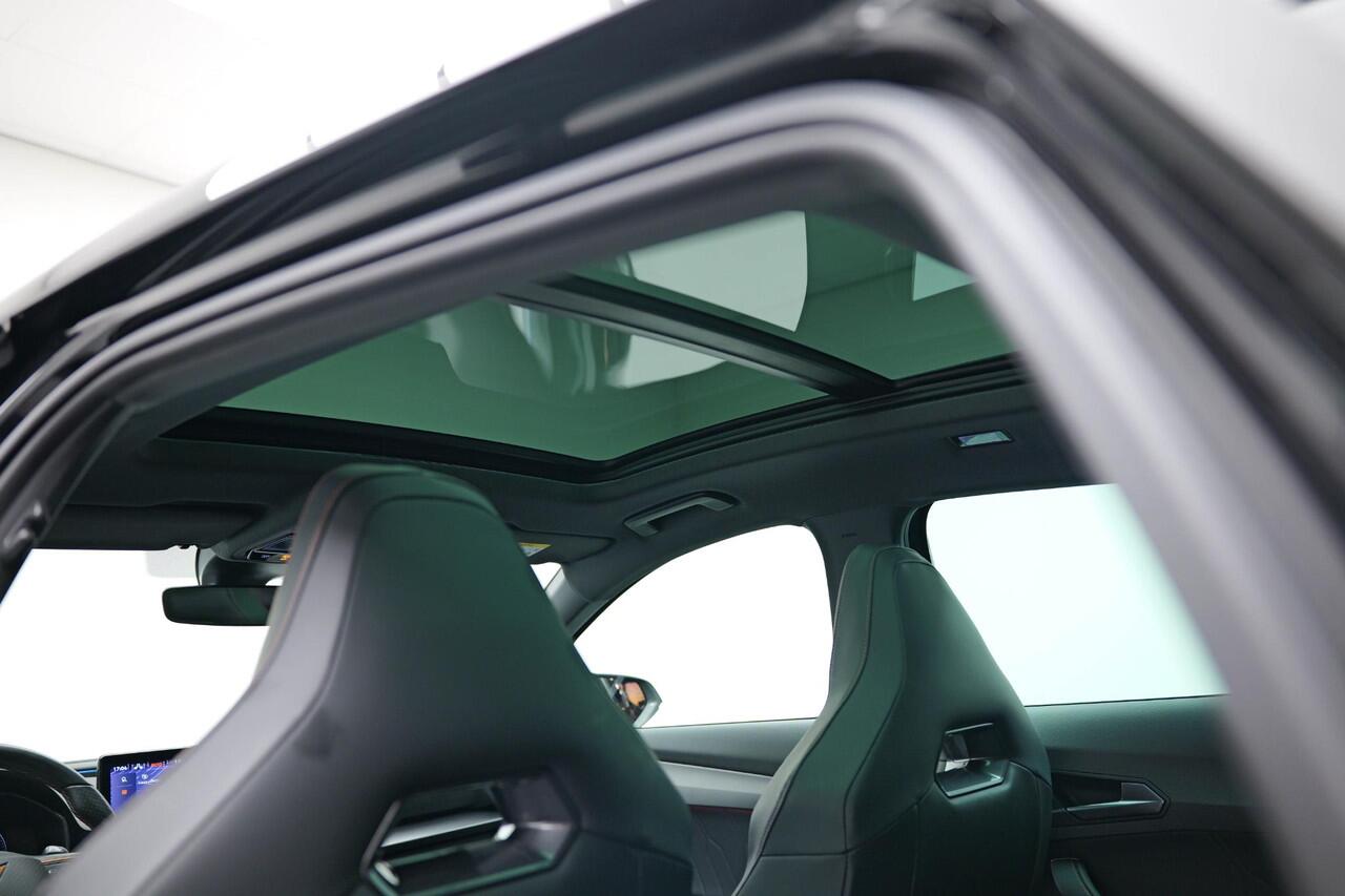 Cupra Formentor 1.4 e-Hybrid VZ Performance |Pano|Buttons|Memory|Dodehoek|Ambient|