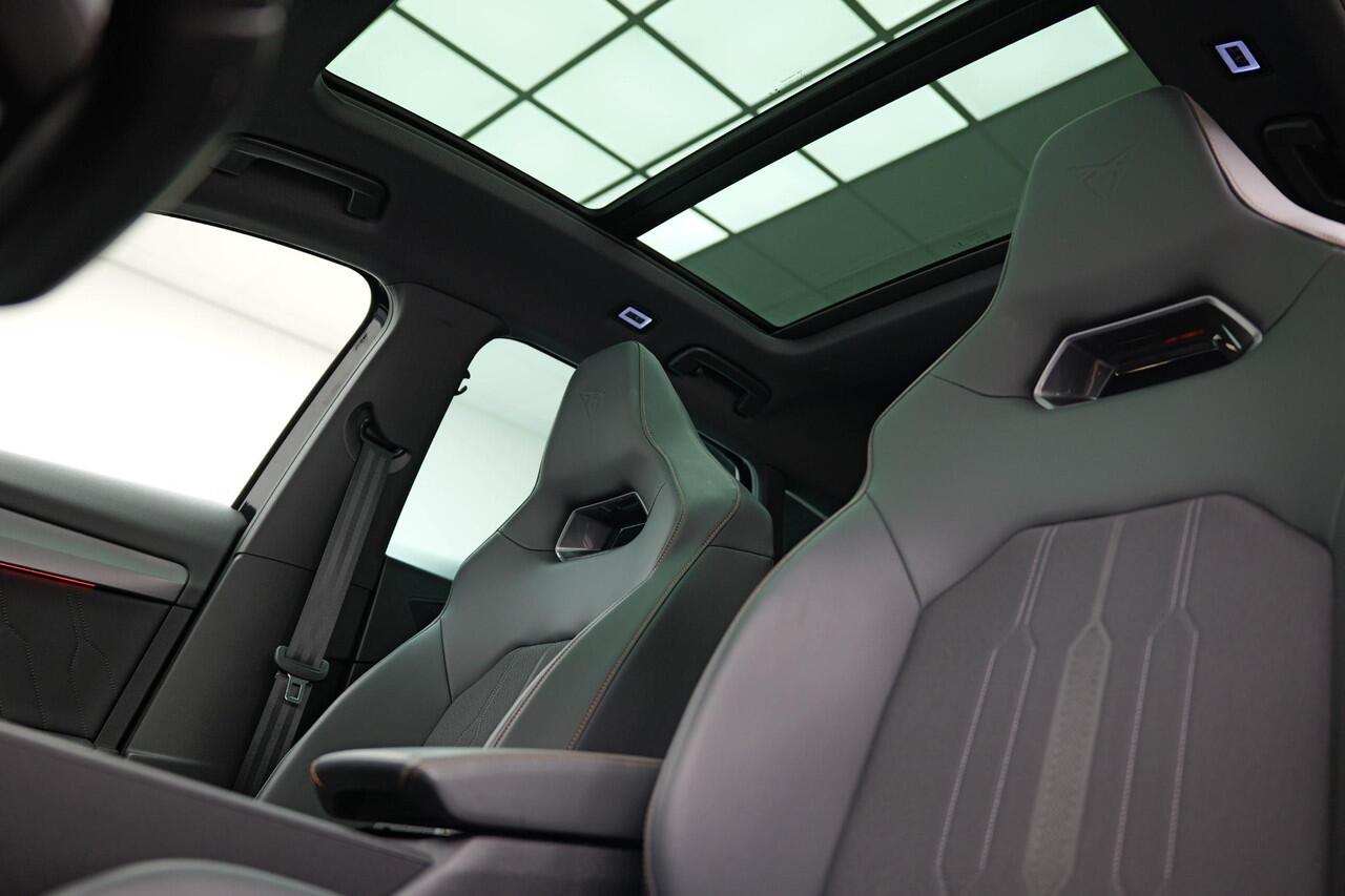 Cupra Formentor 1.4 e-Hybrid VZ Performance |Pano|Buttons|Memory|Dodehoek|Ambient|