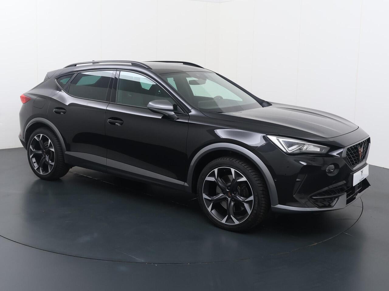 Cupra Formentor 1.4 e-Hybrid VZ | 245 PK | SoH 99% | Matrix LED koplampen | Dode hoek detectie | Climate control | Adaptive cruise control |
