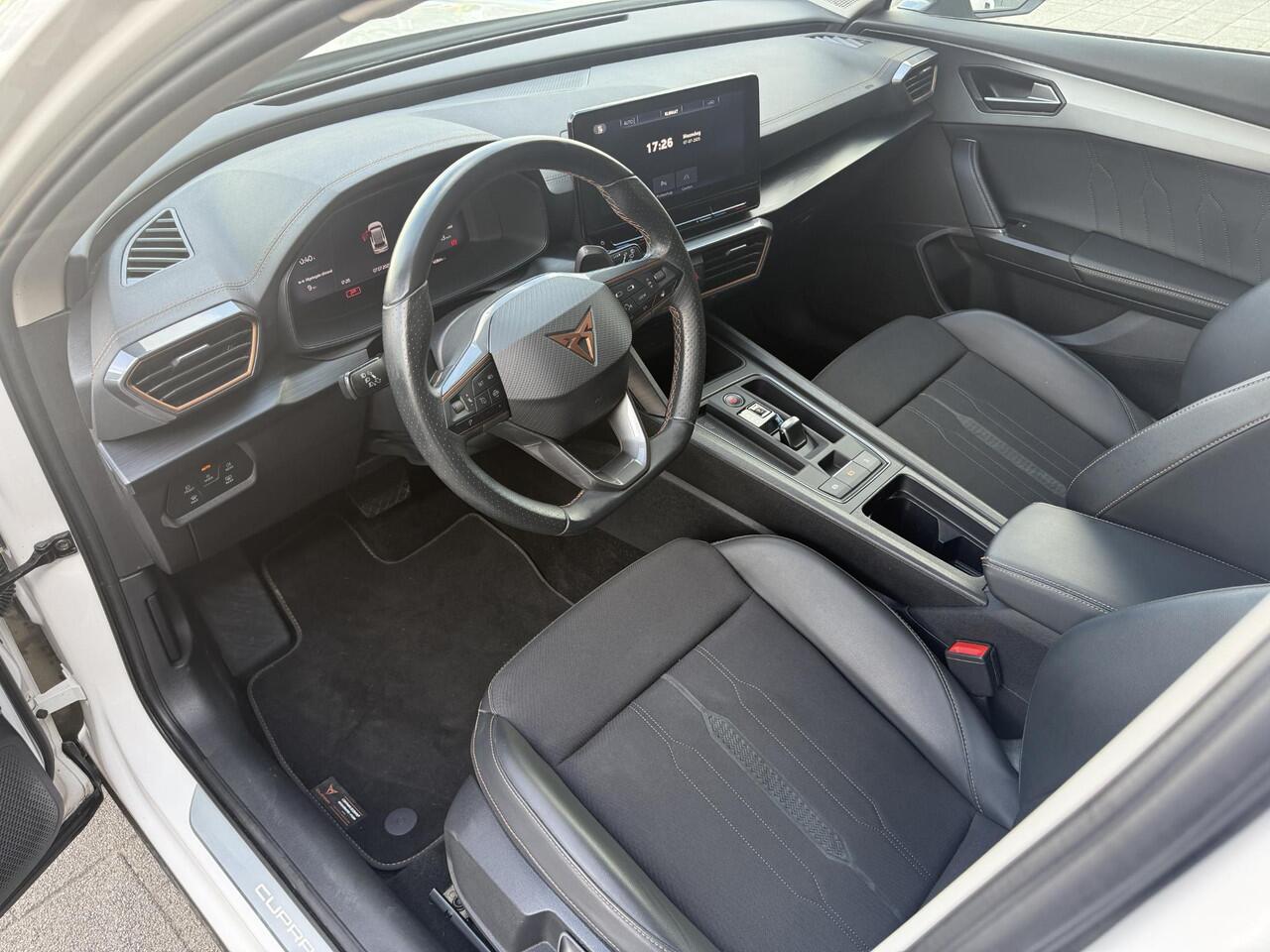 Cupra Formentor 1.4 e-Hybrid Carplay / 19 '' LMV / Stoel & Stuur verw. / Virtual Cockpit / LED