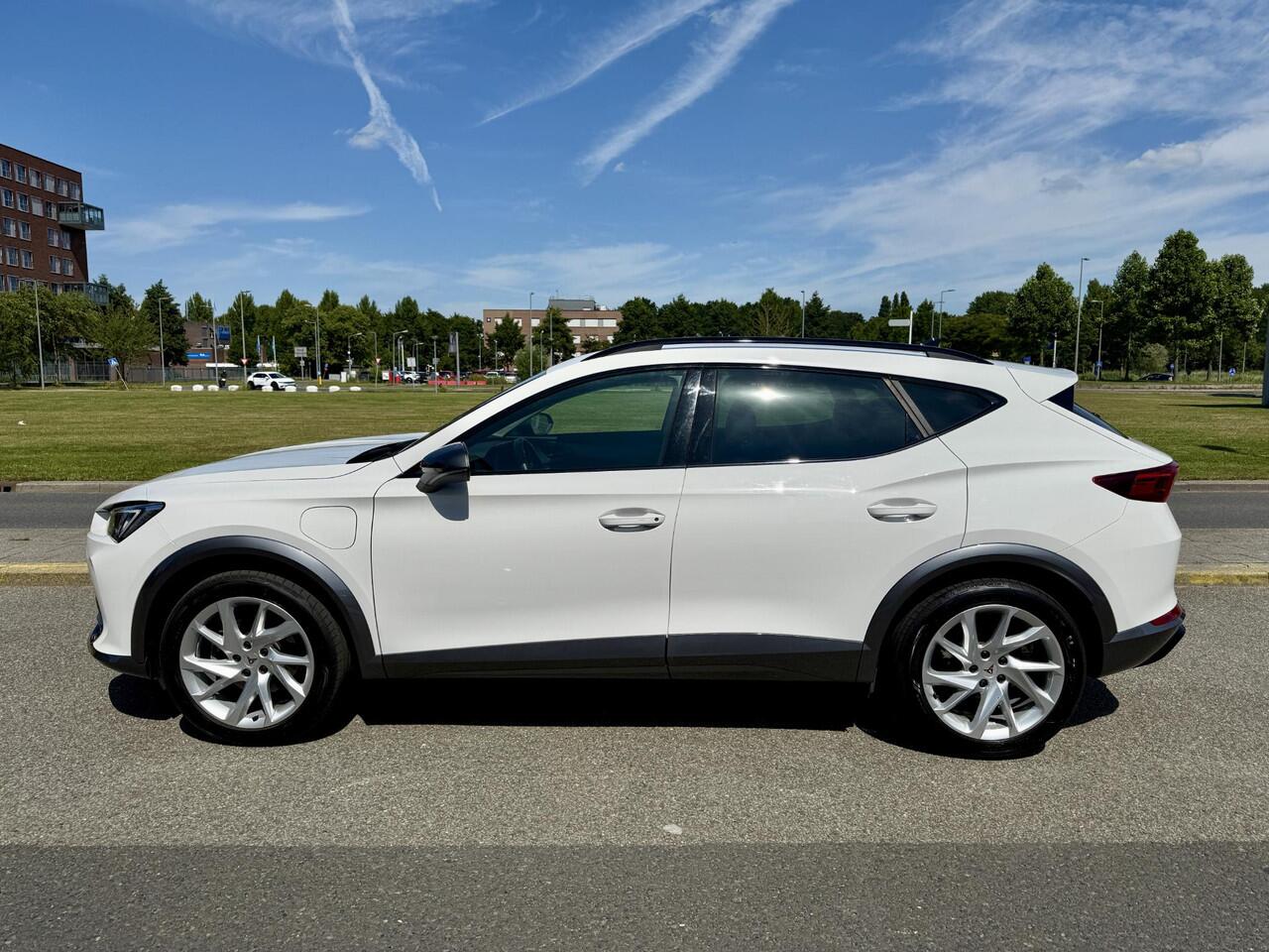 Cupra Formentor 1.4 e-Hybrid Carplay / 19 '' LMV / Stoel & Stuur verw. / Virtual Cockpit / LED