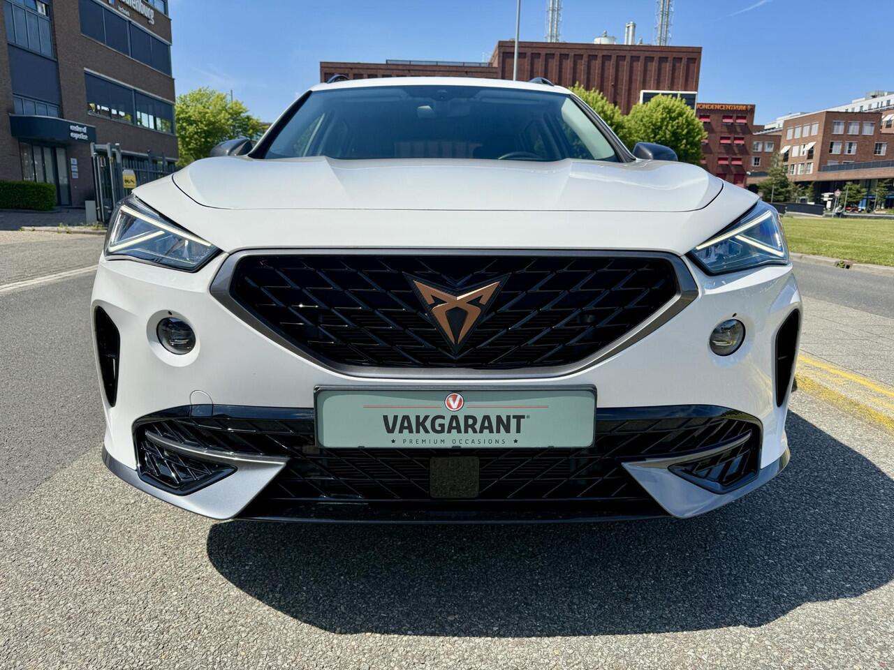 Cupra Formentor 1.4 e-Hybrid Carplay / 19 '' LMV / Stoel & Stuur verw. / Virtual Cockpit / LED