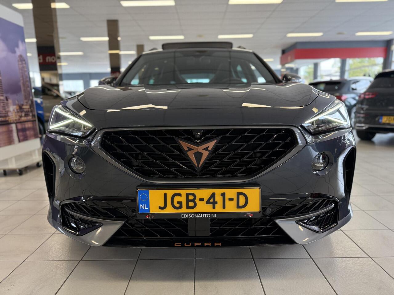 Cupra Formentor 1.4 e-Hybrid 245PK *PANO*LM19*360CAM*LEER*MATRIX*