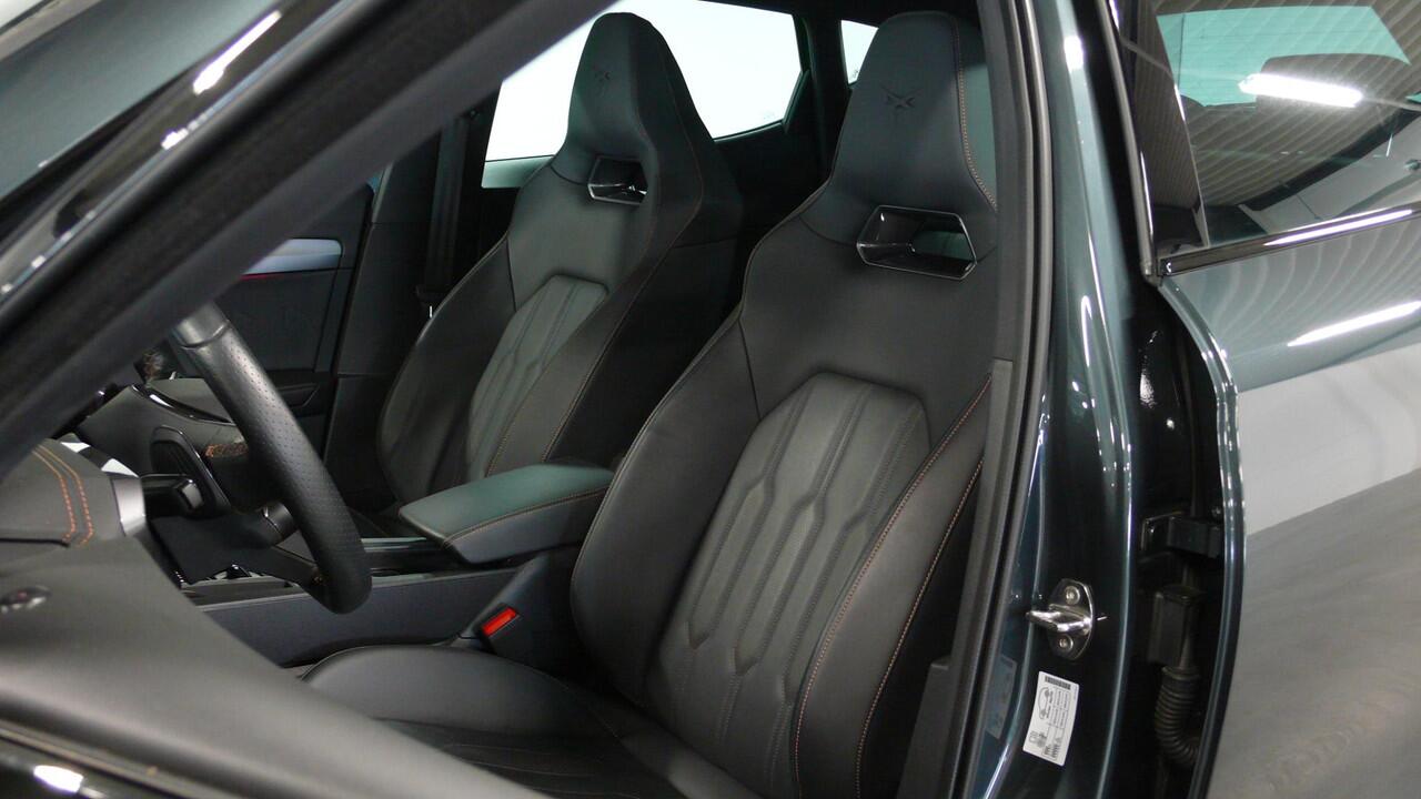 Cupra Formentor 1.4 e-Hybrid VZ Black Edition | Leder | Pano dak | Memory Seat