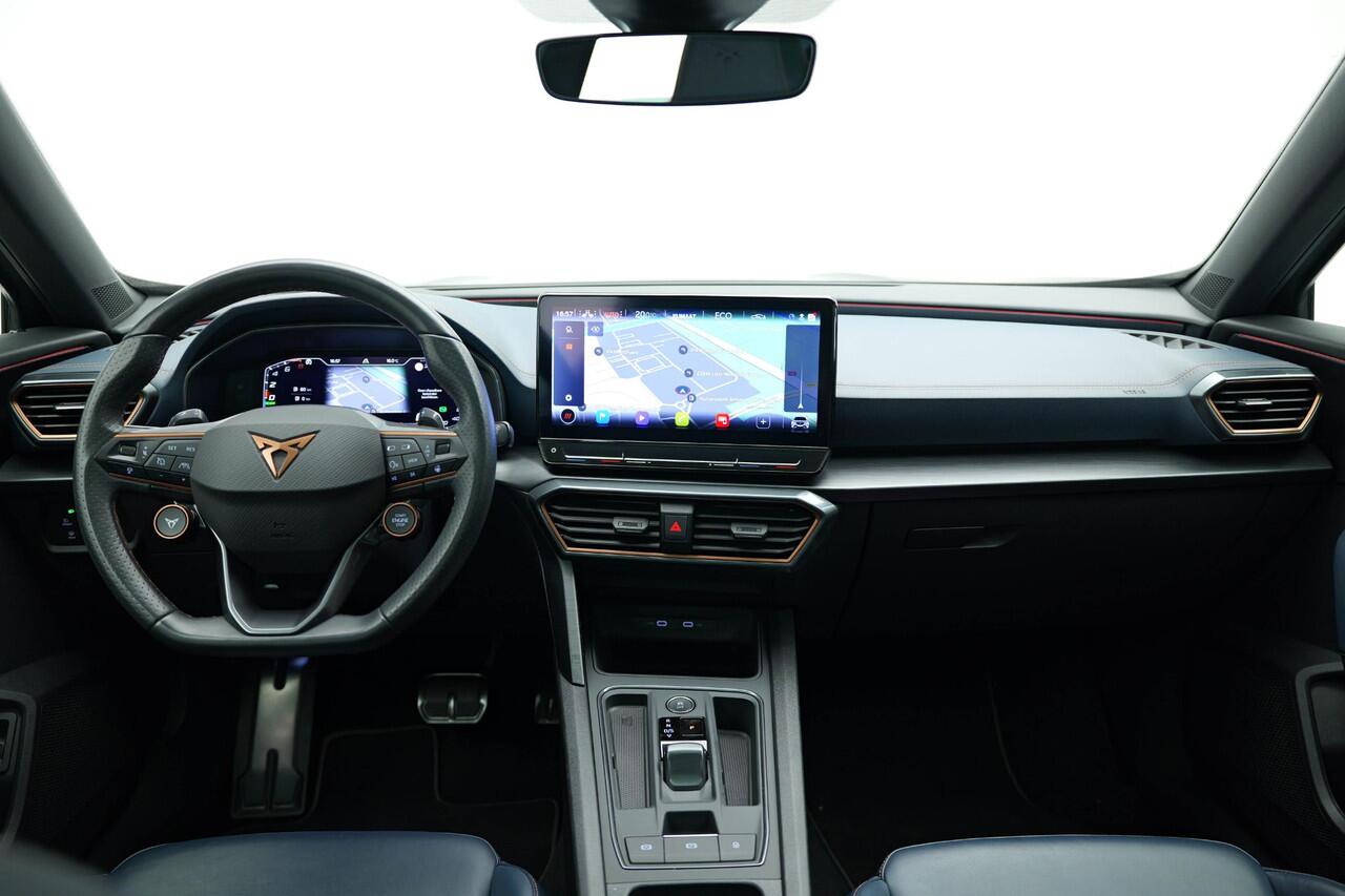 Cupra Formentor 1.4 e-Hybrid VZ Performance |Pano|360 Camera|Ambient|Dodehoek|Draadloos Laden|