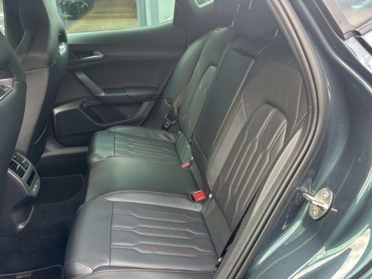 Cupra Formentor 1.4 TSI VZ COPPER EDITION ACC/TREKHAAK/CAMERA/NAVI/CARPLAY/LEDER/STOEL-STUURVERW.