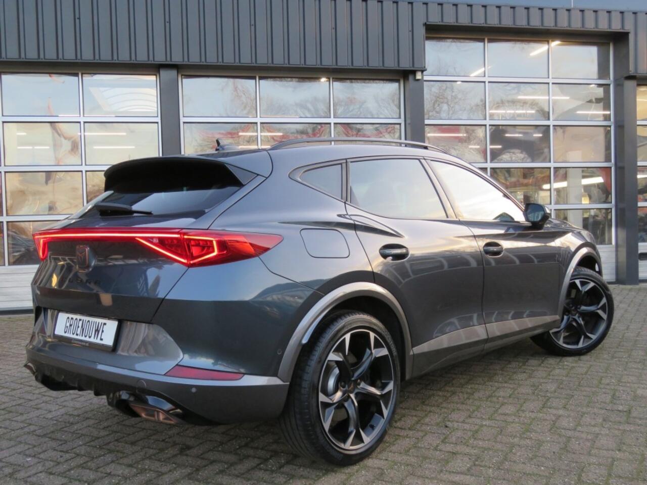Cupra Formentor 1.4 VZ 245pk e-Hybrid / Sportstoelen / 19 Inch / Stuur+stoelverw. / BOVAG garantie