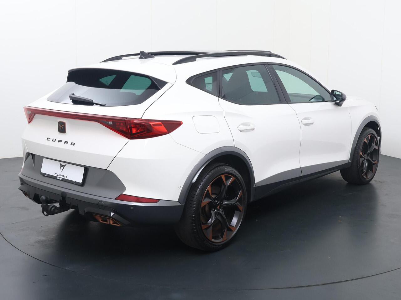 Cupra Formentor 1.4 e-Hybrid VZ Performance | 245 PK | SoH 91% | Trekhaak wegklapbaar | Panoramadak | Virtual Pedal | 19"LM velgen | Adaptive cruise control |