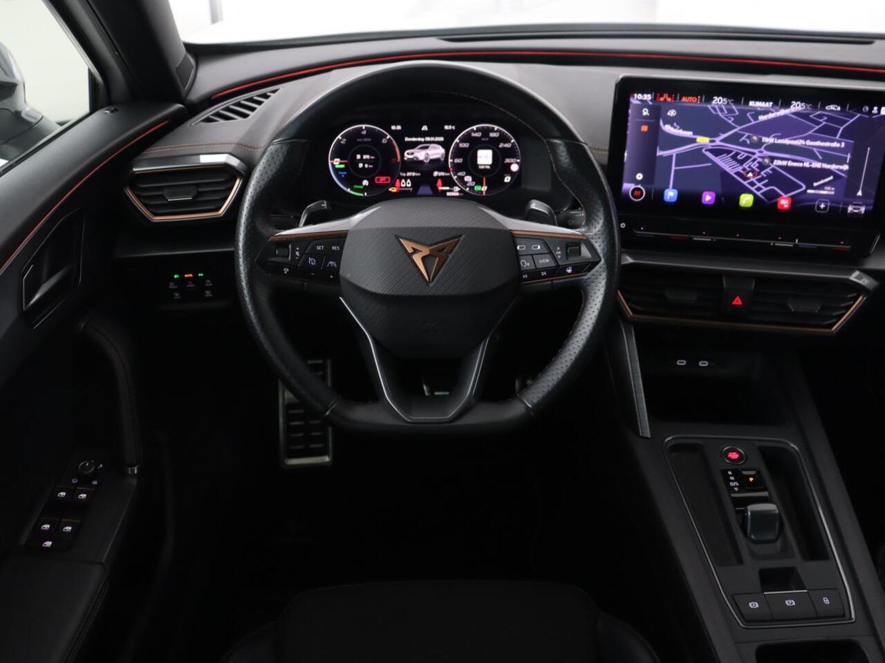 Cupra Formentor 1.4 eHybrid VZ | 245pk | Stoelverwarming | Adaptive cruise | Memory | Camera | Navigatie | Sfeerverlichting | Keyless | Full LED | Sportstoelen | PHEV | Plug In