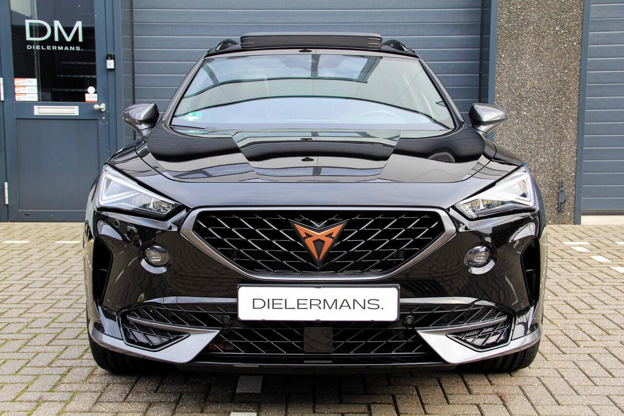 Cupra Formentor 1.4 e-HYBRID DSG Full Black | Vol in de opties | Trekhaak | Pano | ABT | BTW!