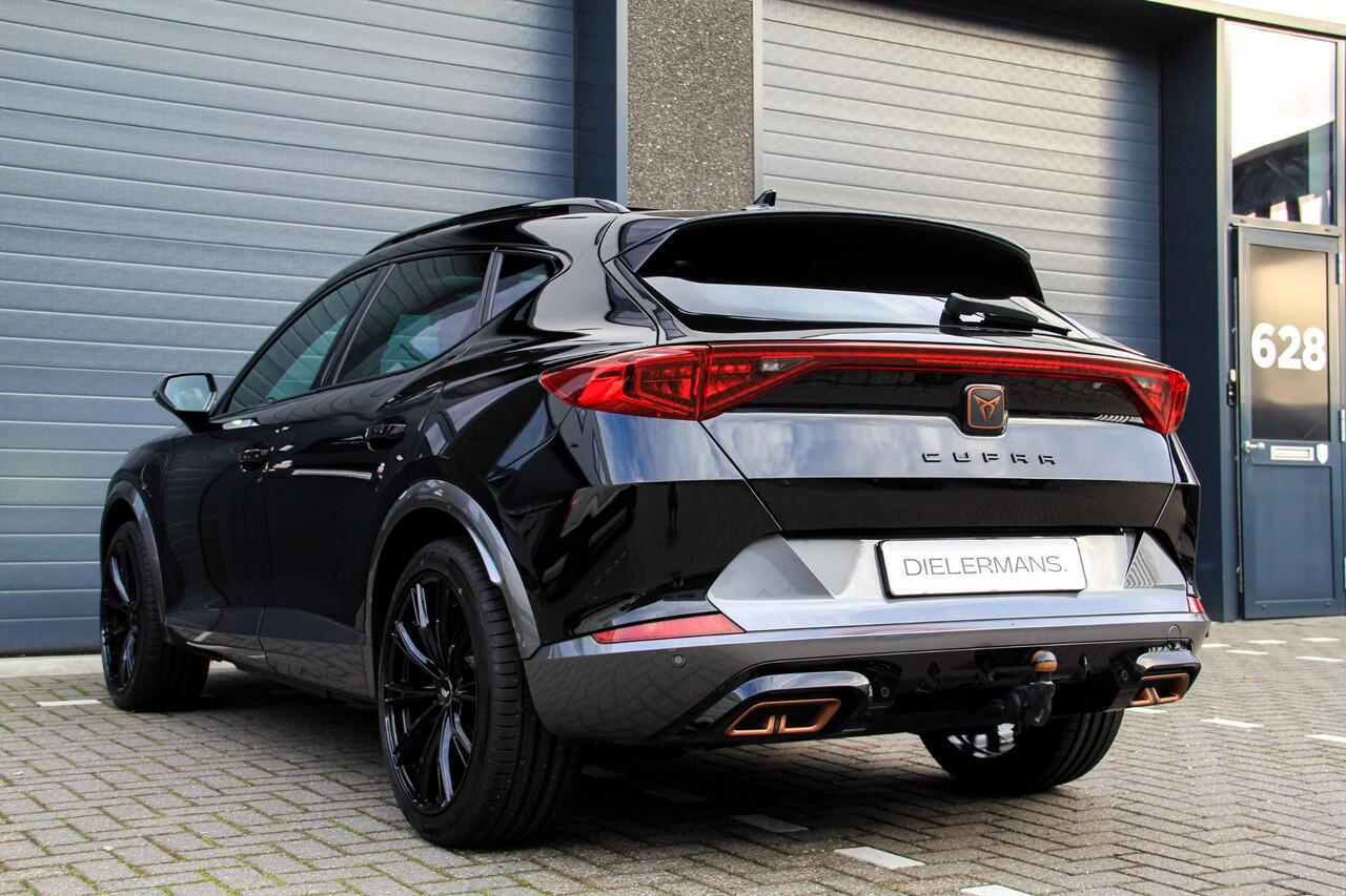 Cupra Formentor 1.4 e-HYBRID DSG Full Black | Vol in de opties | Trekhaak | Pano | ABT | BTW!