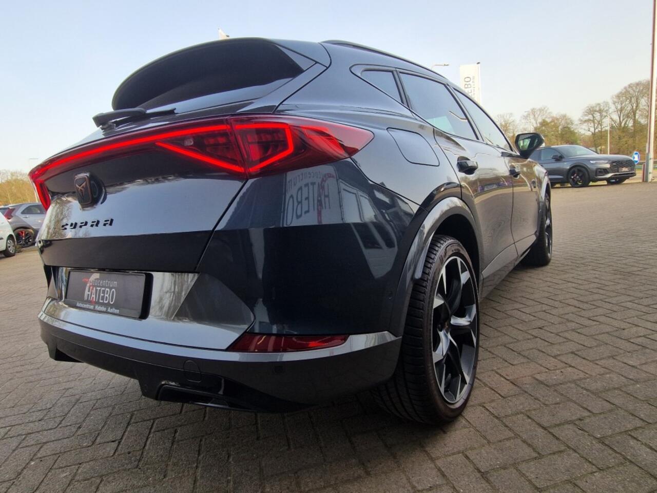 Cupra Formentor 1.4iE-HYB VZ Performance Volleer Virtual ADCR Apple Panorama 19LM