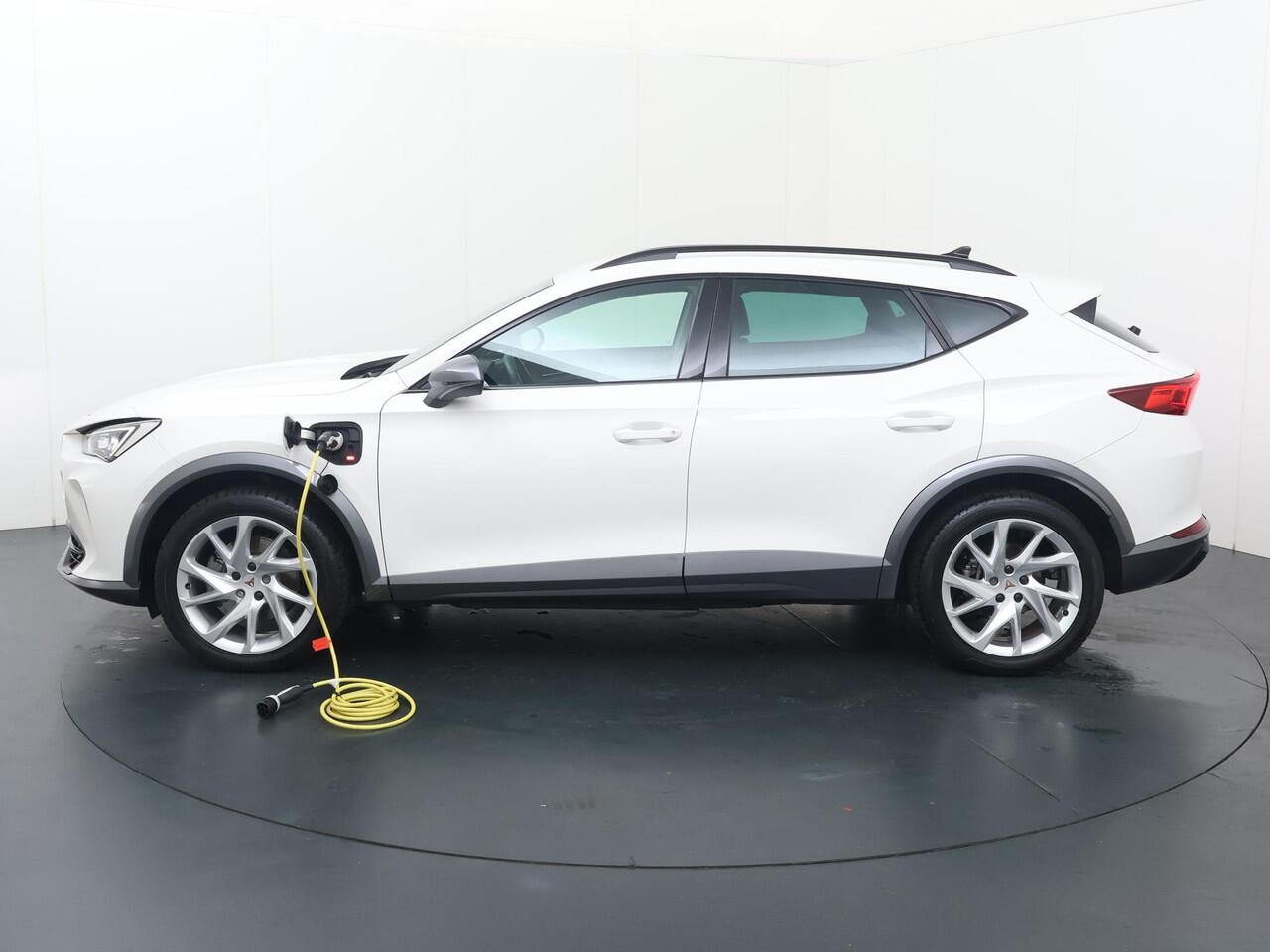 Cupra Formentor 1.4 TSI e-Hybrid Essential | 204 PK | SoH 89% | Adaptive cruise control | Led verlichting | Climate control | Apple Carplay/Android Auto |