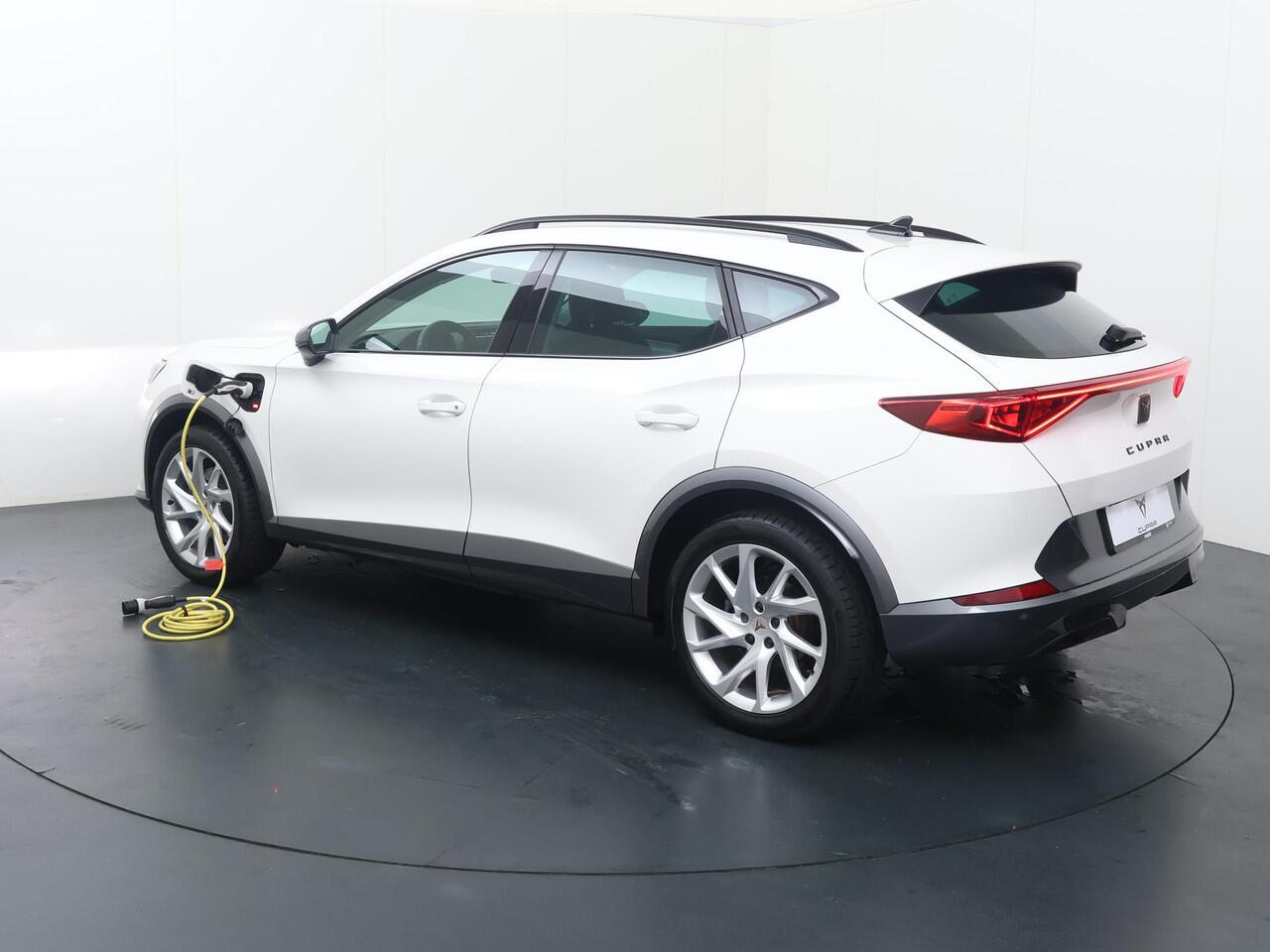 Cupra Formentor 1.4 TSI e-Hybrid Essential | 204 PK | SoH 89% | Adaptive cruise control | Led verlichting | Climate control | Apple Carplay/Android Auto |