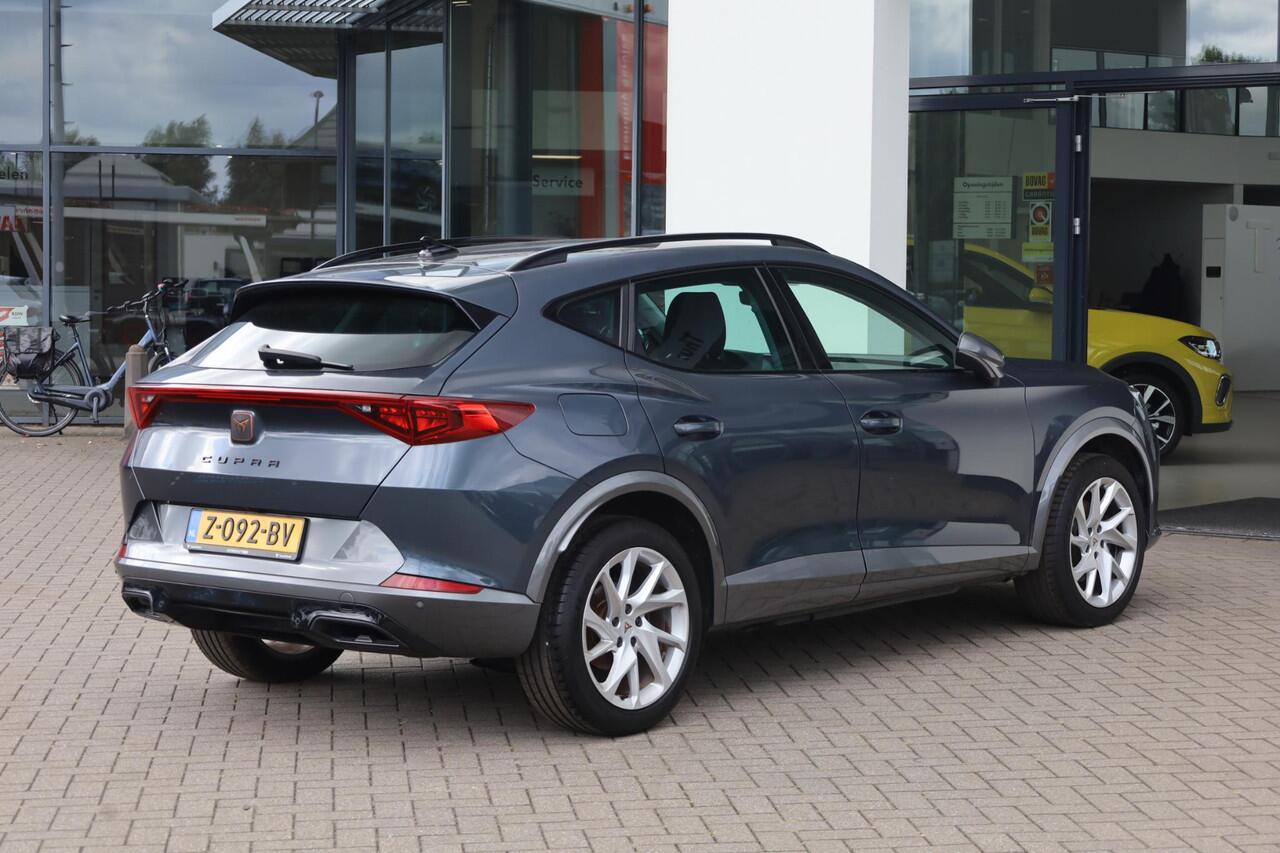 Cupra Formentor 1.4 TSI e-Hybrid Essential 204PK / 150kW, Achteruitrijcamera, adaptieve cruise control (acc), multifunctioneel verwarmbaar stuurwiel, winterpakket, 18'' LMV, getinte ruiten achter, parkeersensoren voor + achter, full LED koplampen