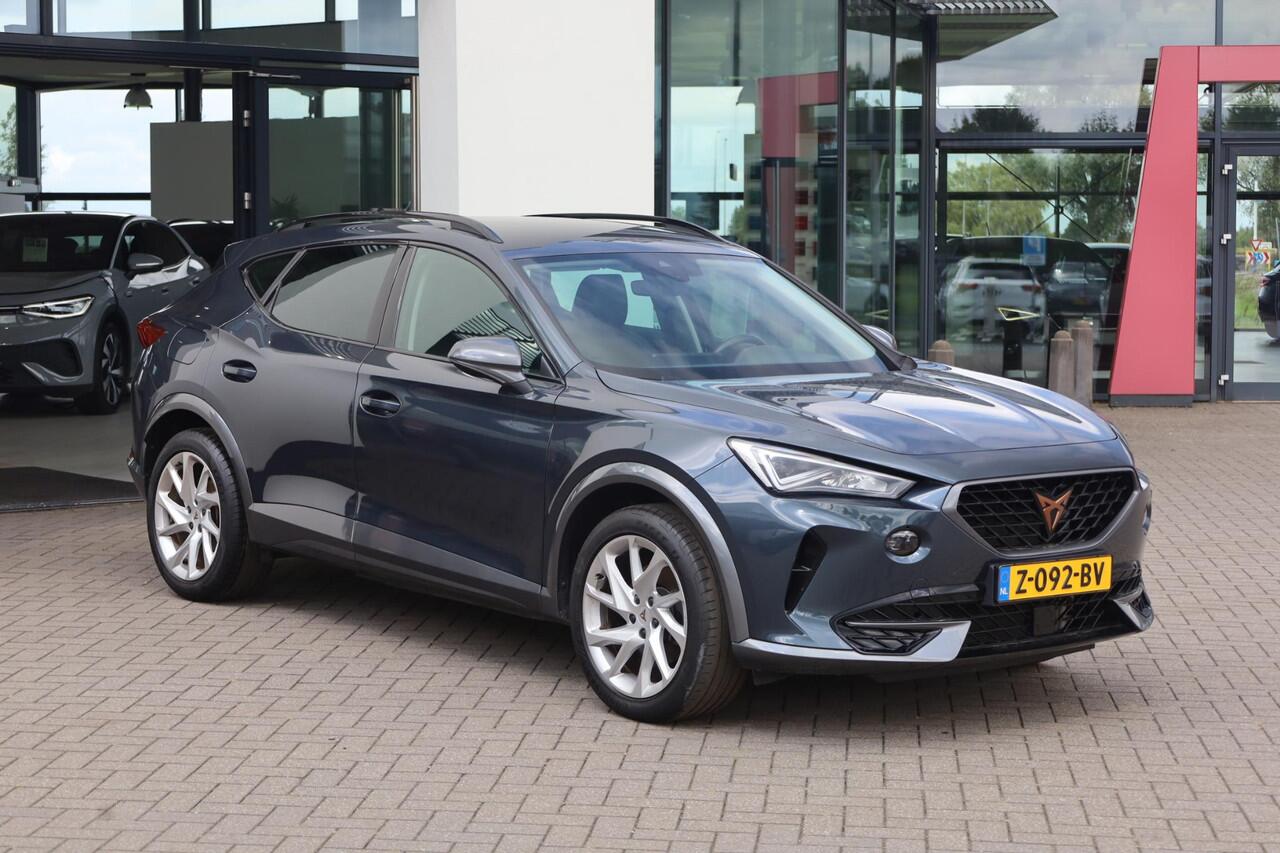 Cupra Formentor 1.4 TSI e-Hybrid Essential 204PK / 150kW, Achteruitrijcamera, adaptieve cruise control (acc), multifunctioneel verwarmbaar stuurwiel, winterpakket, 18'' LMV, getinte ruiten achter, parkeersensoren voor + achter, full LED koplampen