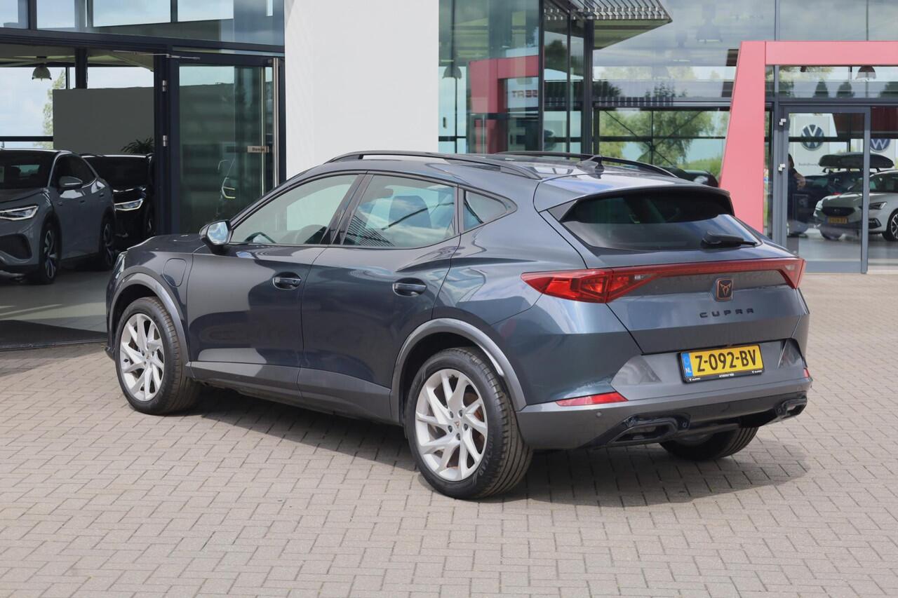 Cupra Formentor 1.4 TSI e-Hybrid Essential 204PK / 150kW, Achteruitrijcamera, adaptieve cruise control (acc), multifunctioneel verwarmbaar stuurwiel, winterpakket, 18'' LMV, getinte ruiten achter, parkeersensoren voor + achter, full LED koplampen