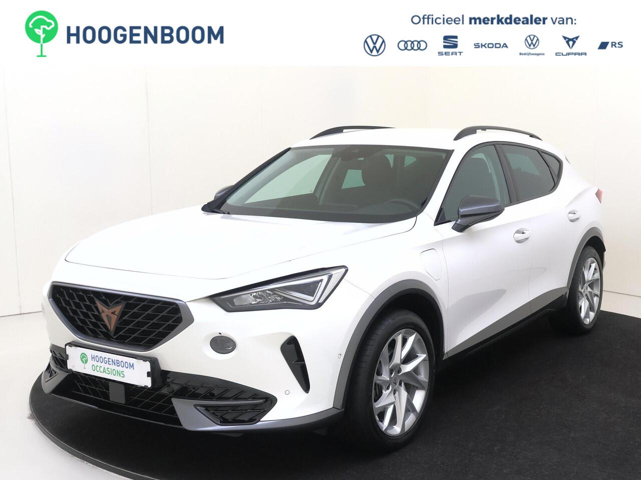 Cupra Formentor 1.4 e-Hybrid Business | SoH 91% | Navigatie | Stoel- en stuurwielverwarming | Parkeersensoren | Keyless | 3-zone airco | Adaptieve cruise control | Dodehoek detectie |