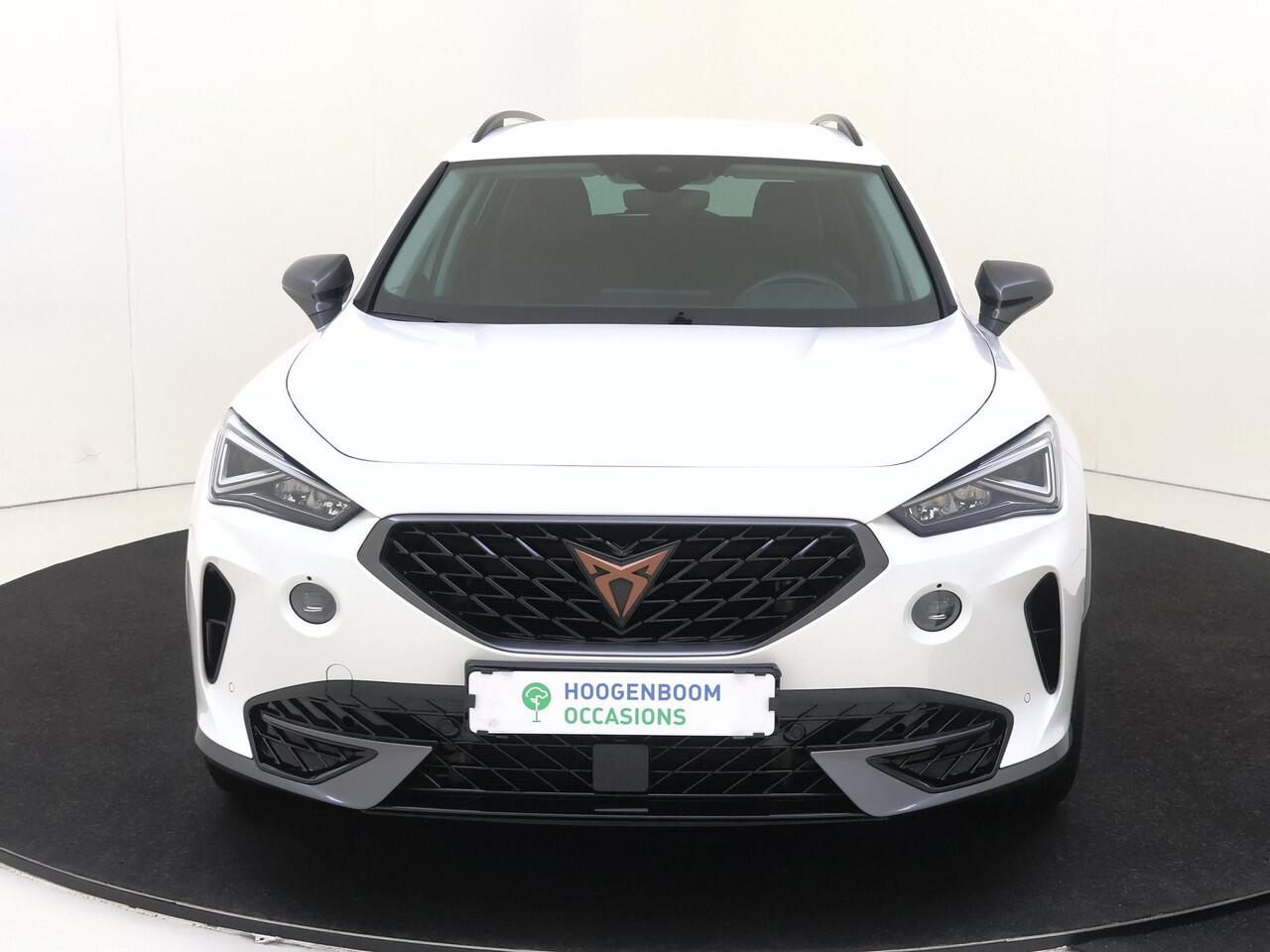 Cupra Formentor 1.4 e-Hybrid Business | SoH 91% | Navigatie | Stoel- en stuurwielverwarming | Parkeersensoren | Keyless | 3-zone airco | Adaptieve cruise control | Dodehoek detectie |