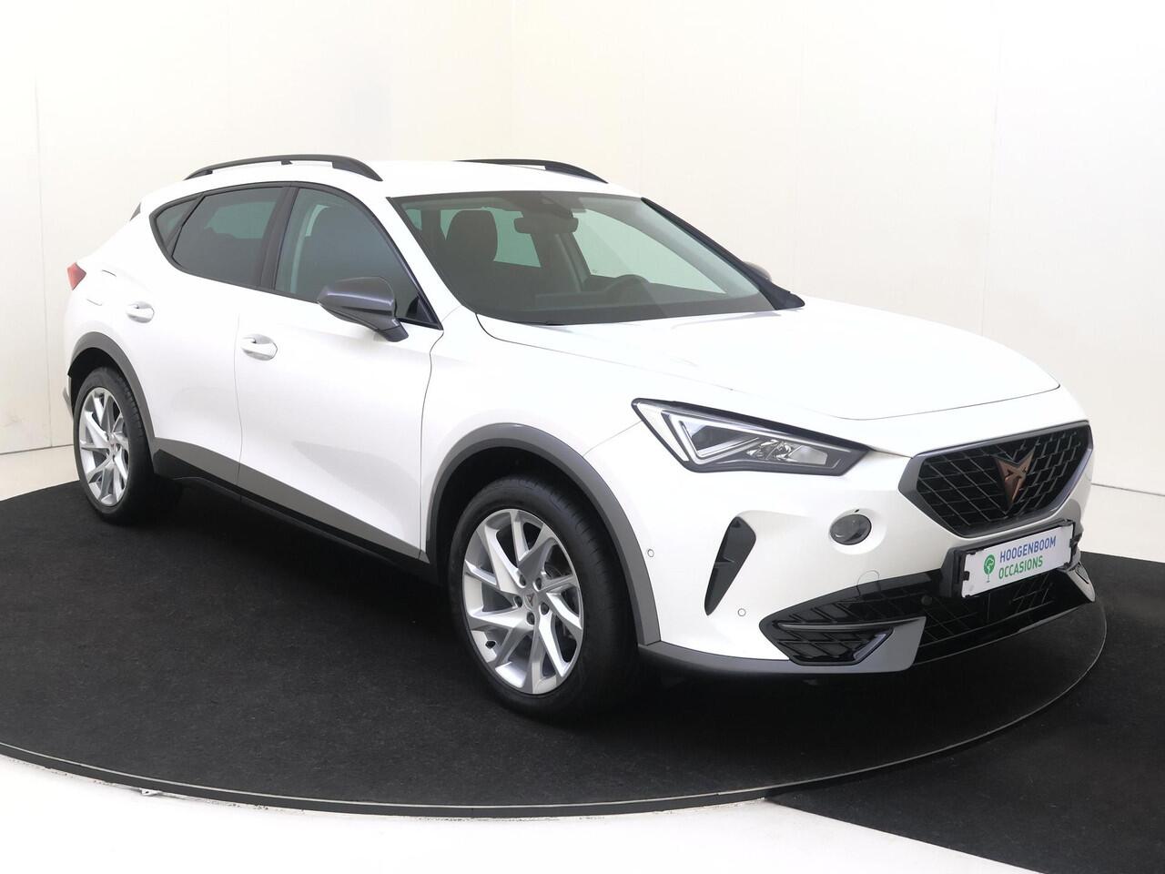 Cupra Formentor 1.4 e-Hybrid Business | SoH 91% | Navigatie | Stoel- en stuurwielverwarming | Parkeersensoren | Keyless | 3-zone airco | Adaptieve cruise control | Dodehoek detectie |