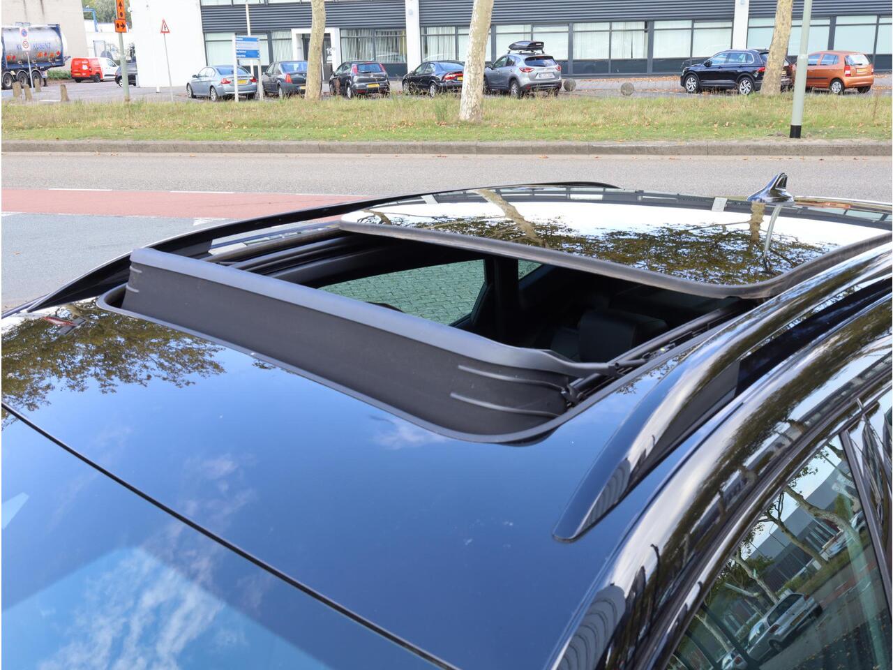 Cupra Formentor 1.4 e-Hybrid 245PK | Panodak | Keyless Go & Entry | Achteruitrijcamera | Elektrische kofferklep | DCC | 19"Inch |