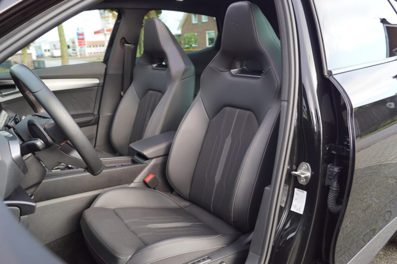 Cupra Formentor 1.5 TSI (150pk) DSG Panodak/Trekhaak/Memory/Kuipstoelen/19inch/DCC