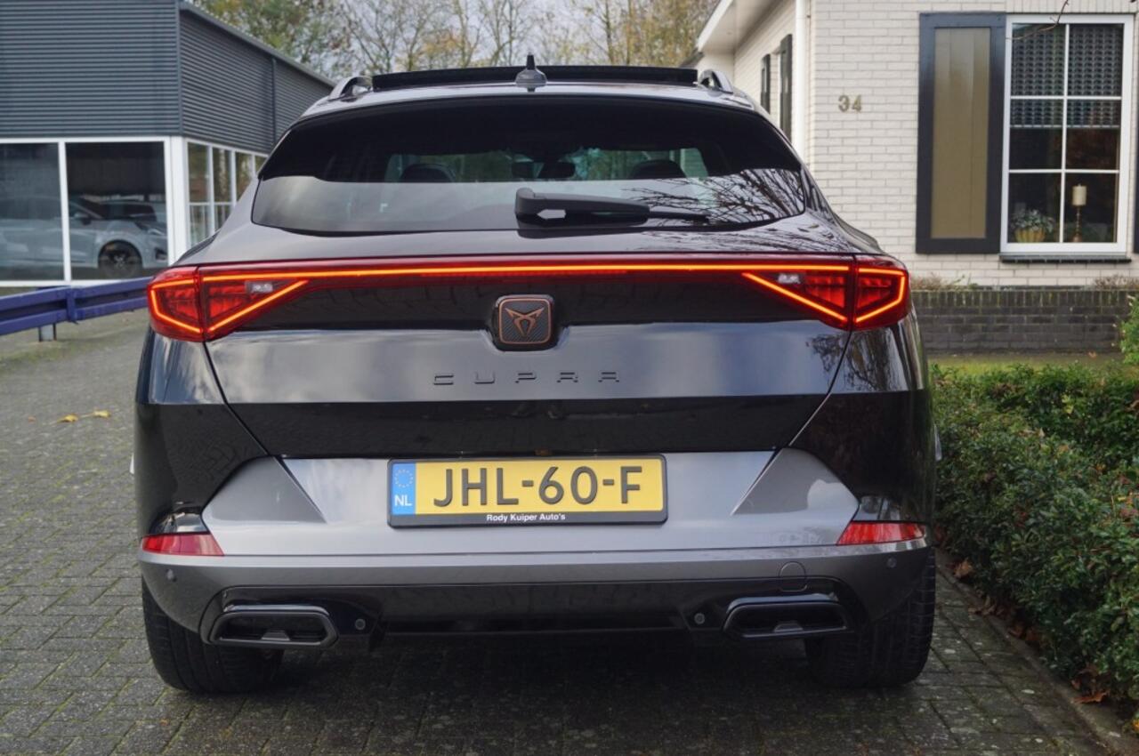 Cupra Formentor 1.5 TSI (150pk) DSG Panodak/Trekhaak/Memory/Kuipstoelen/19inch/DCC