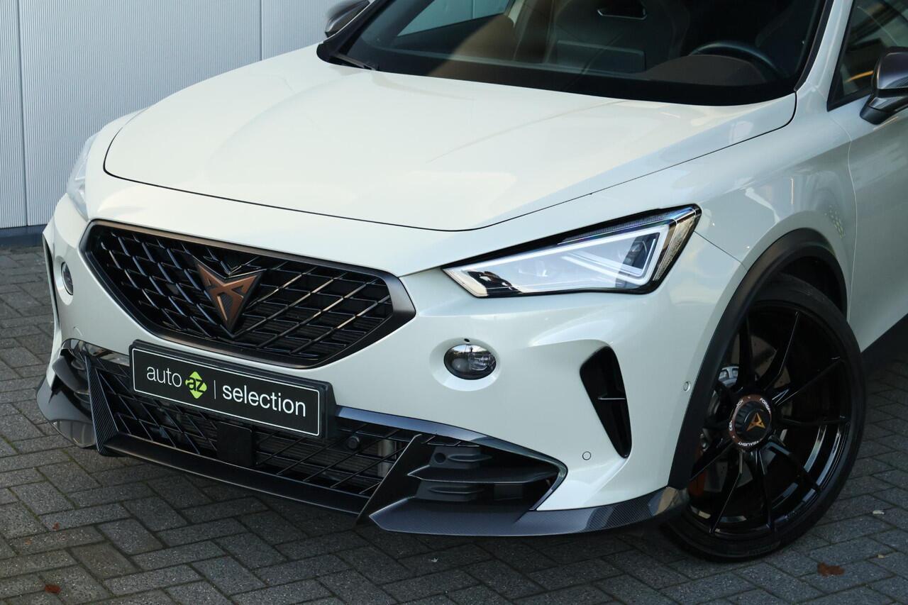 Cupra Formentor VZ5 2.5 TSI Taiga Grey 625/999 / Carbon / Beats / Panorama