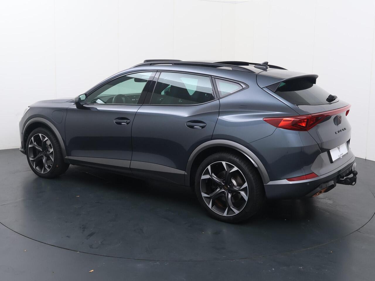 Cupra Formentor 1.4 e-Hybrid VZ Performance | 245 PK | SoH 93% | Trekhaak | Panoramadak | Navigatiesysteem |