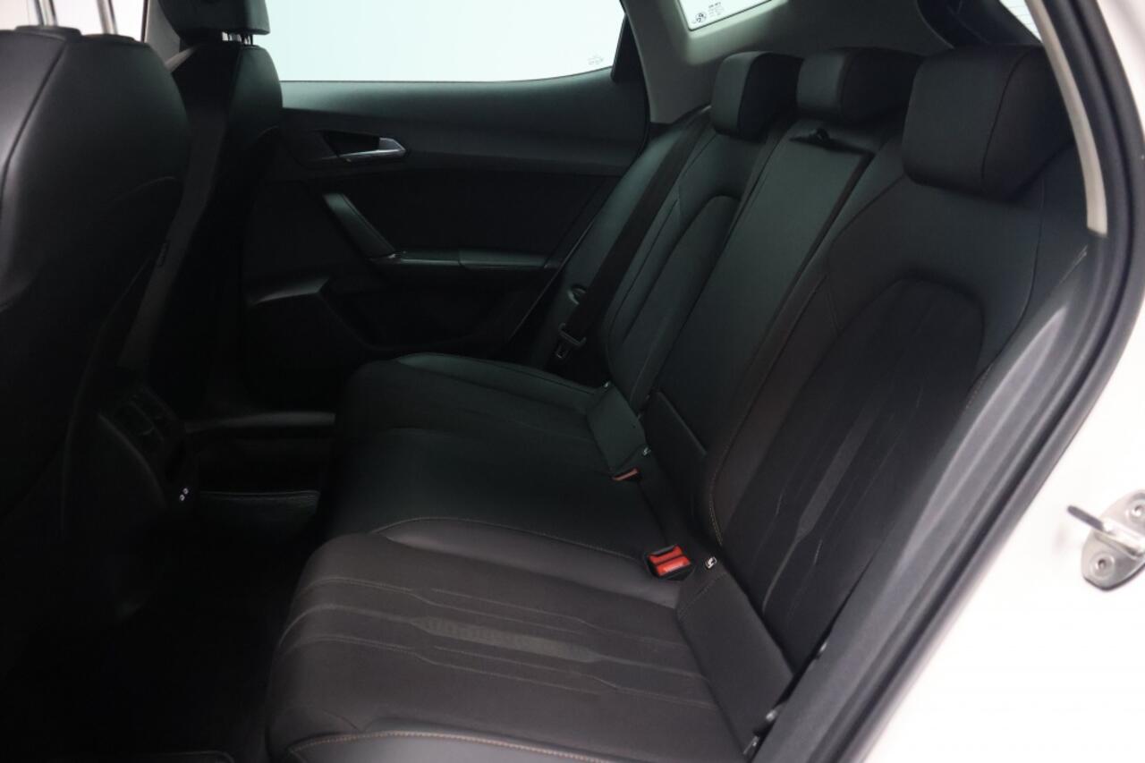 Cupra Formentor 1.4 e-Hybrid Business 204pk Sport | LED | Camera | Apple Carplay