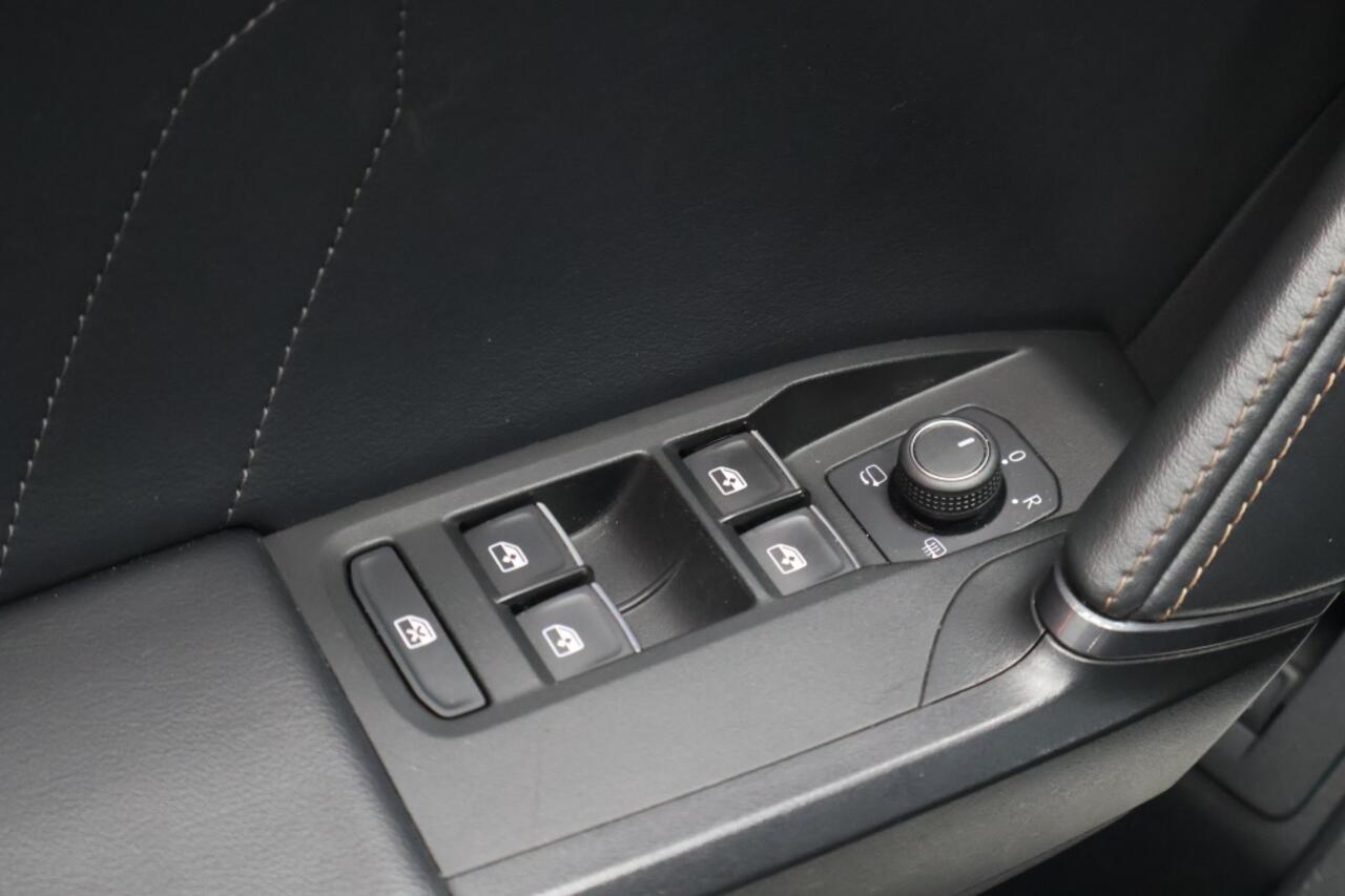 Cupra Formentor 1.4 e-Hybrid Business 204pk Sport | LED | Camera | Apple Carplay