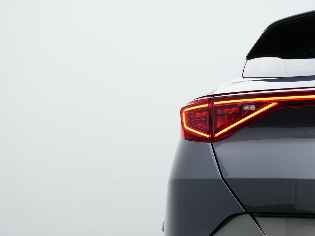 Cupra Formentor 1.5 TSI 150 pk DSG Business Edition Plus | Stuur-/stoelverwarming | Achteruitrijcamera | Navigatie | Carplay