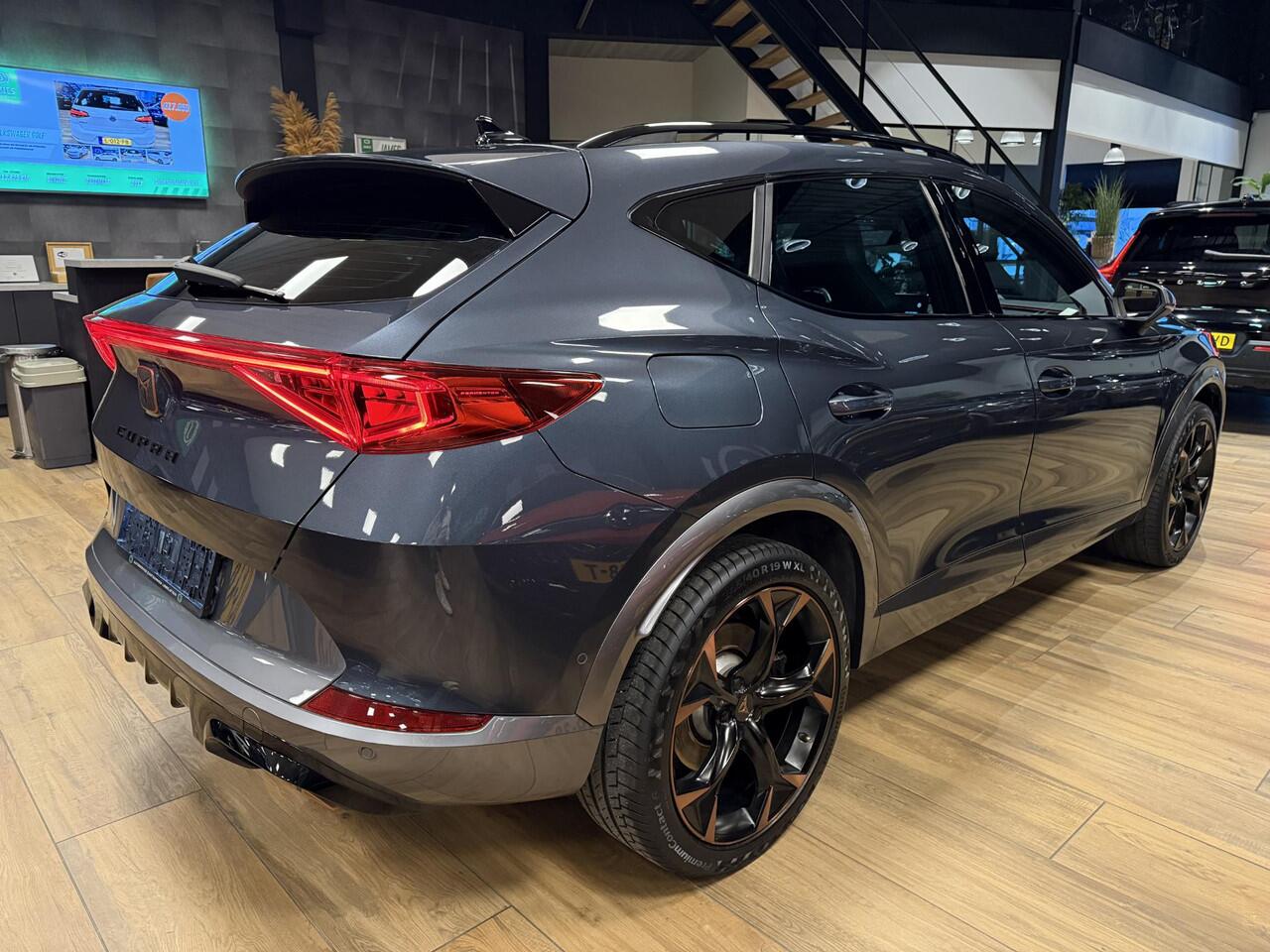 Cupra Formentor 1.4 e-Hybrid VZ Copper Edition 245pk|Pano|Memoryseat|Leer|Elektrische achterklep|