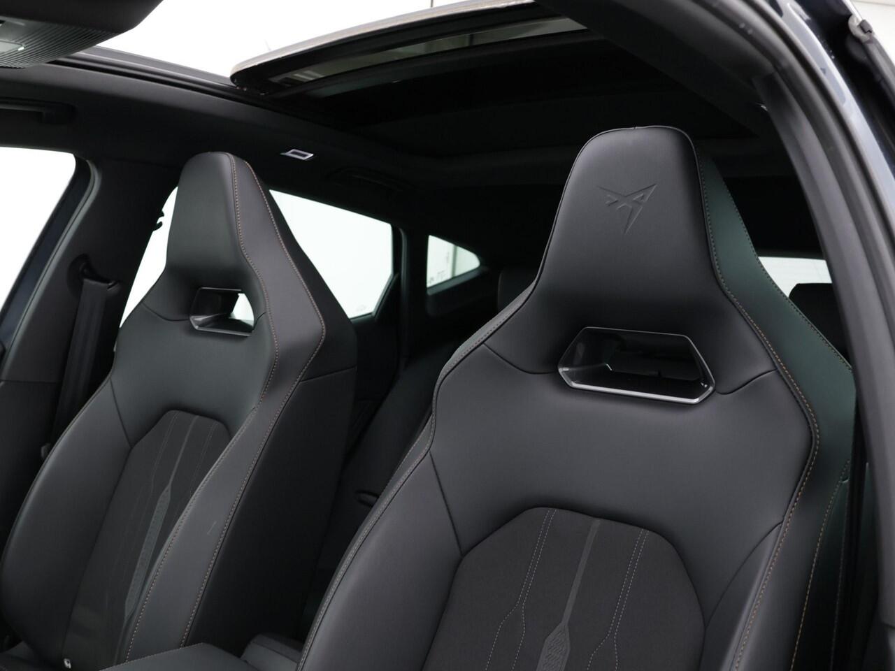 Cupra Formentor 1.4 e-Hybrid 245pk DSG VZ Copper Edition · Camera · Panoramadak · Dodehoek Detectie · Keyless · Elek. Achterklep · 19'' Inch · Apple/Android Car Play · Garantie t/m 30-10-2027 of 80.000km