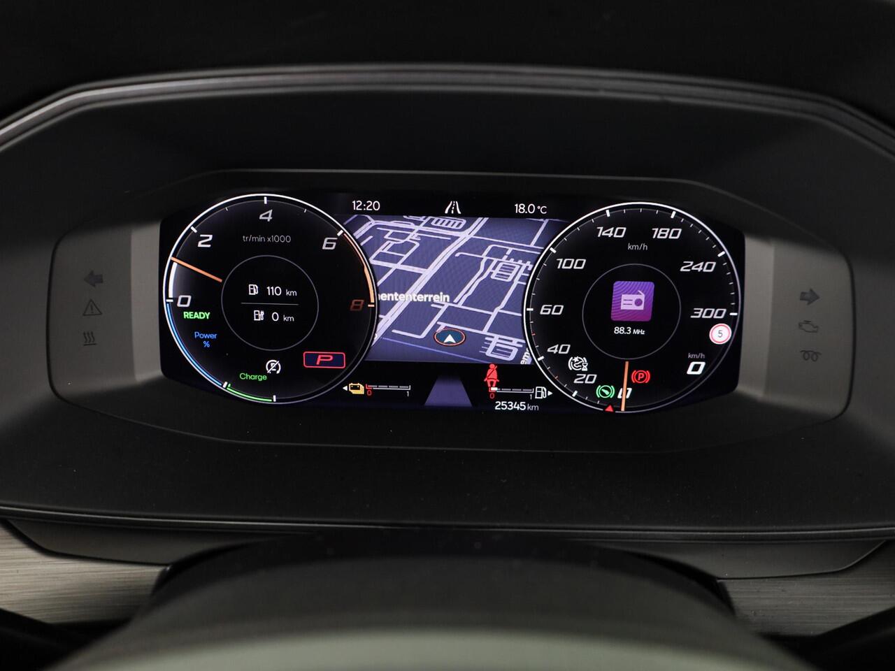 Cupra Formentor 1.4 e-Hybrid Adrenaline 204pk | Panoramadak | Parkeercamera | Climatronic | Verwarmbare voorstoelen